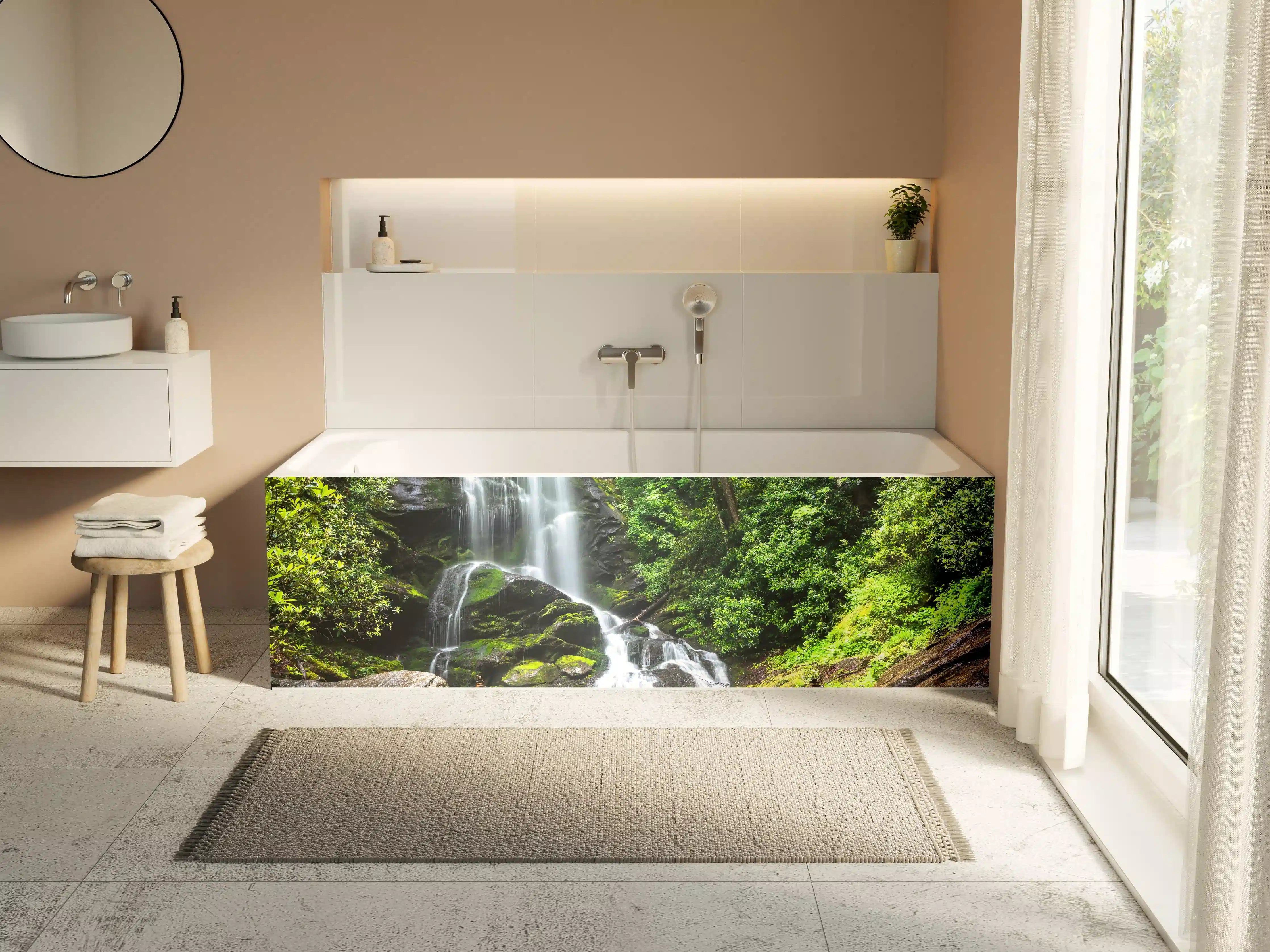 Badewannen-Rückwand - Obere Catabwa-Fälle in Pisgah