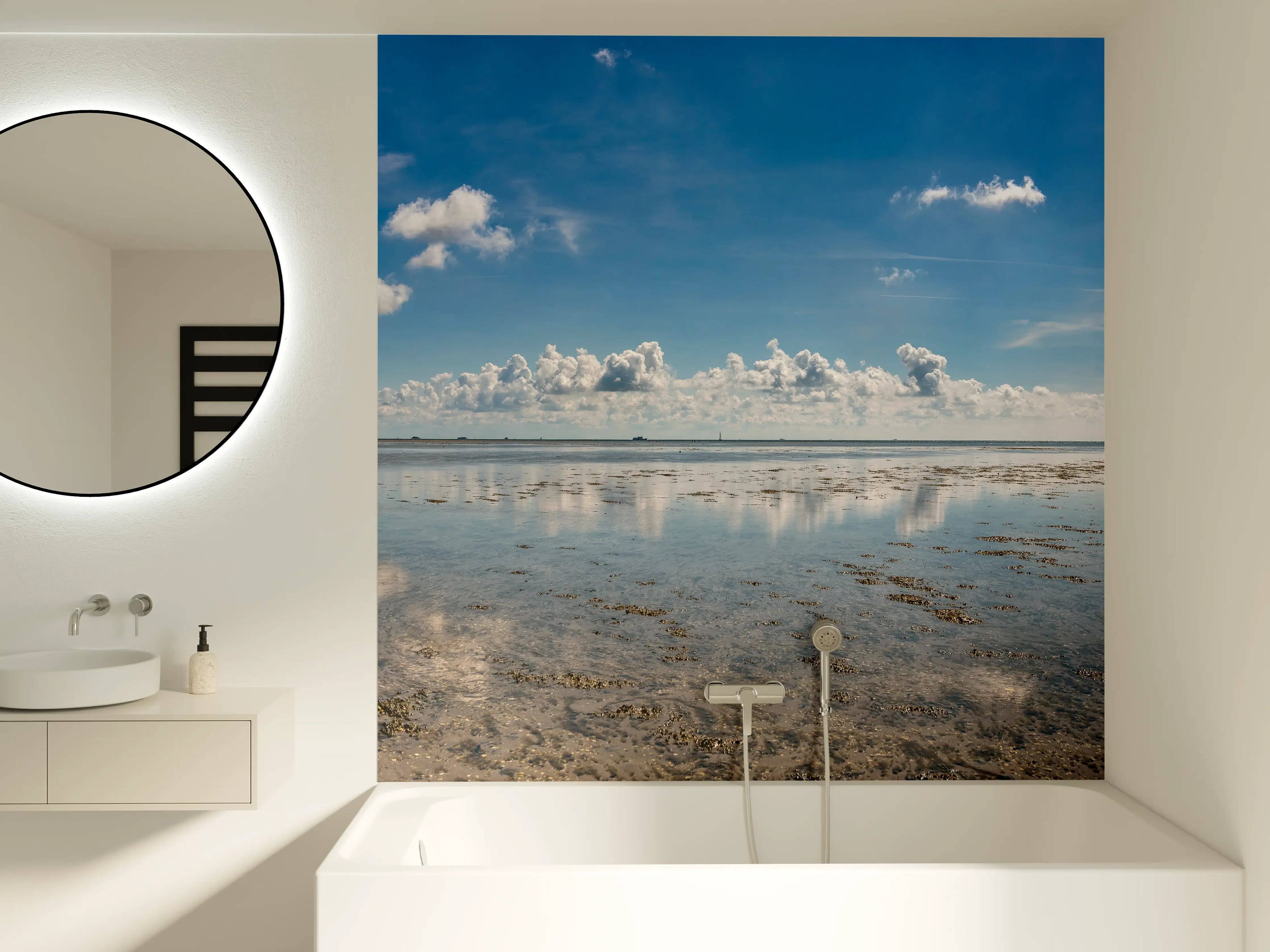 Badewannen-Rückwand - Panoramablick auf den ruhigen Ozean