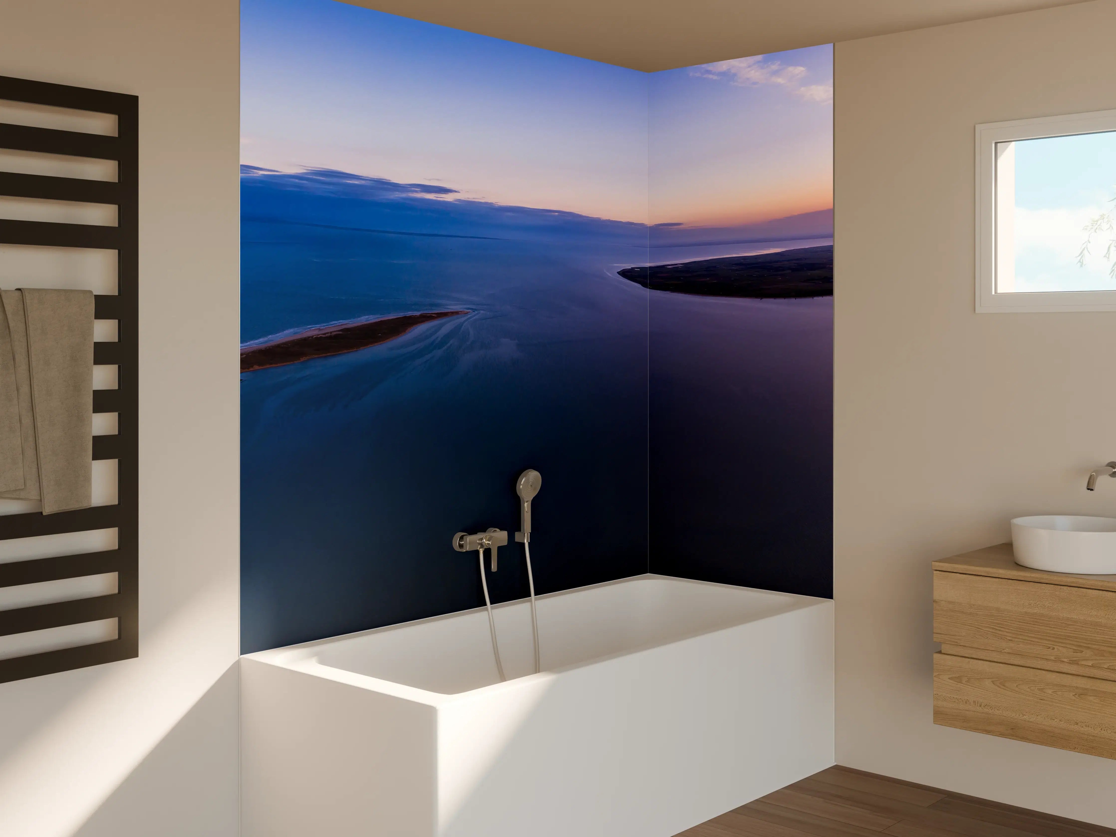 Badewannen-Rückwand - Panoramablick über friedliche Wasserlandschaft