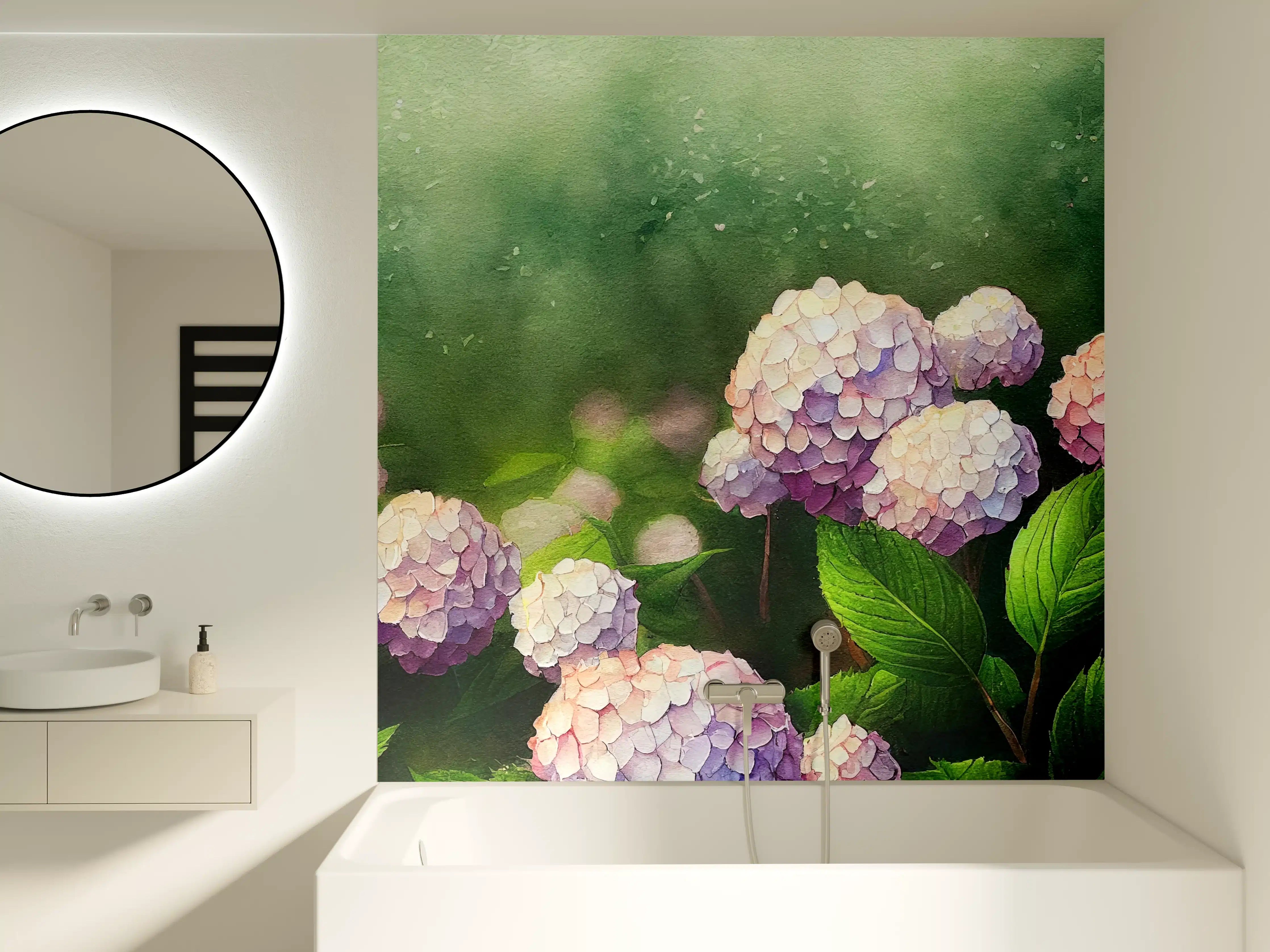 Badewannen-Rückwand - Pastellfarbene Hortensienblüten im Garten