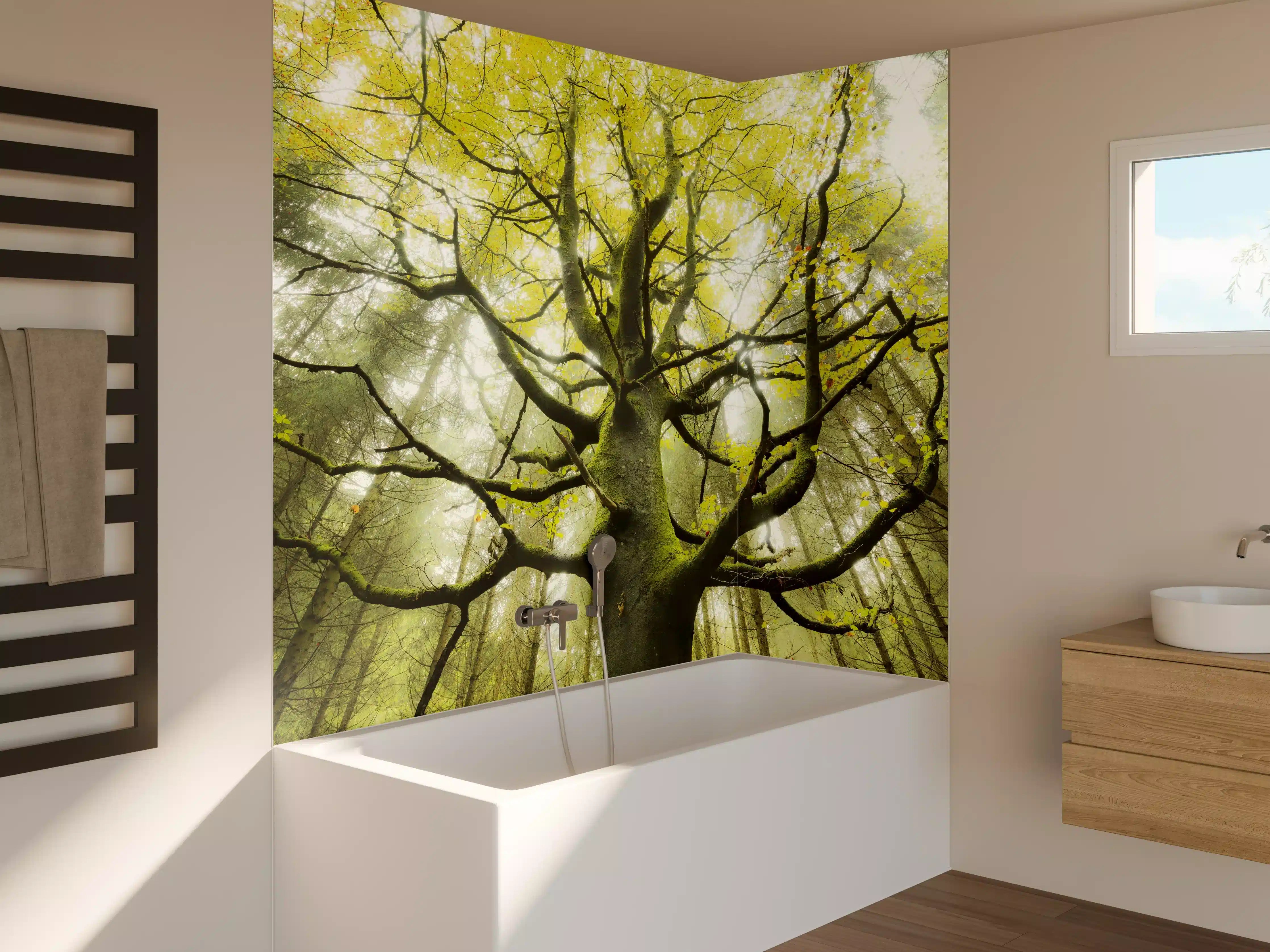 Badewannen-Rückwand - Riesiger Baum in Bayern