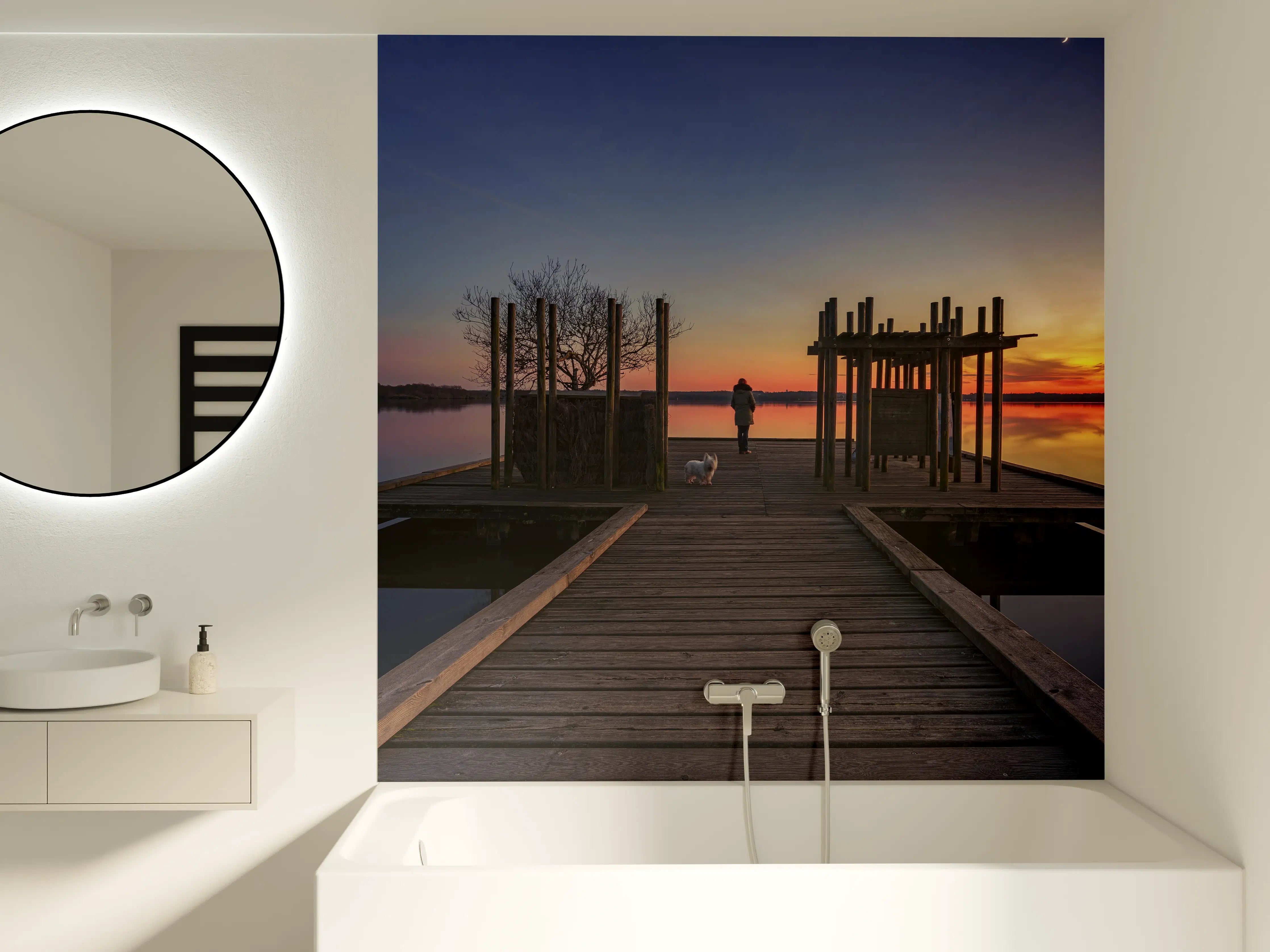 Badewannen-Rückwand - Ruhiger See bei Sonnenuntergang