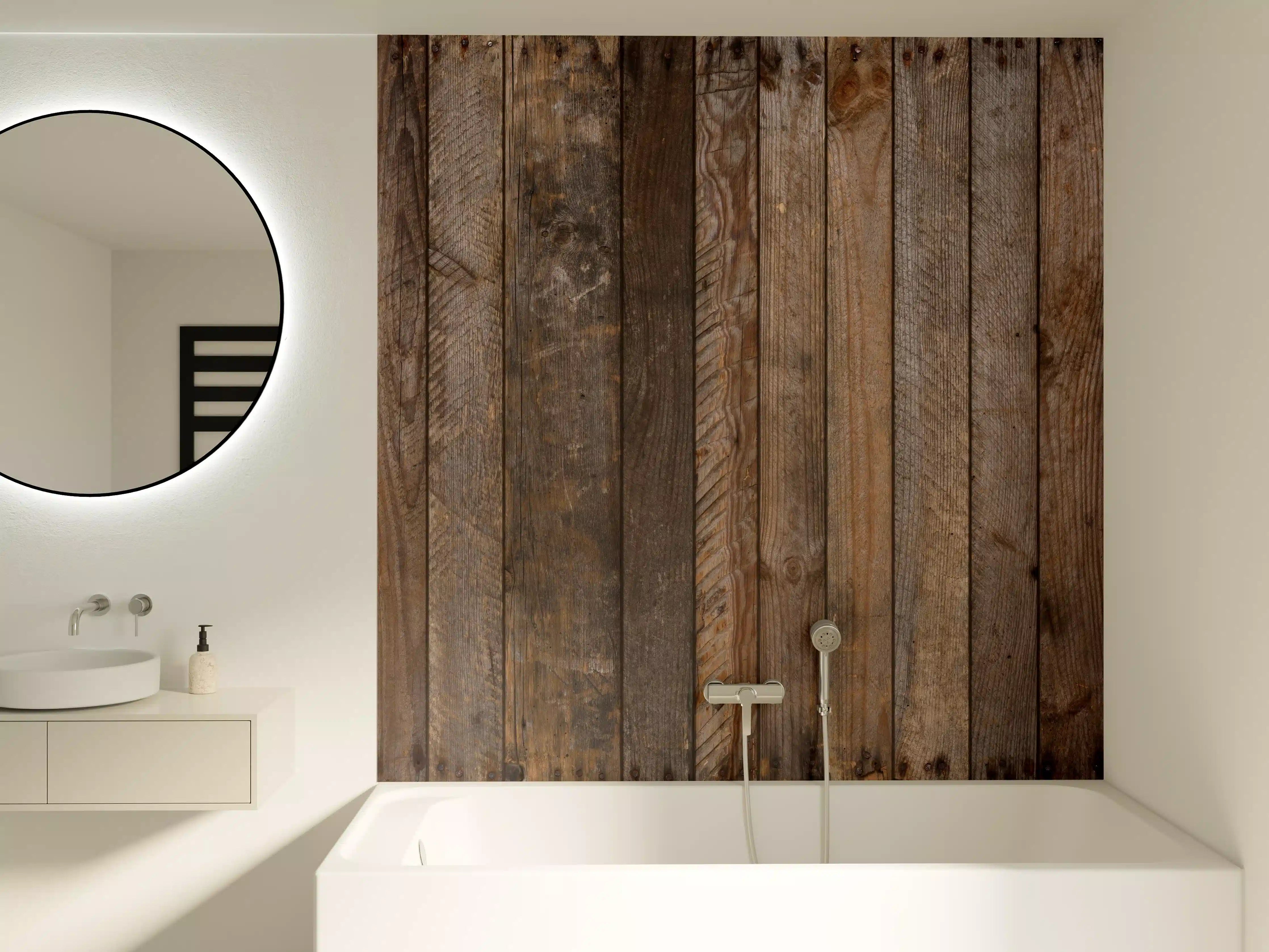 Badewannen-Rückwand - Rustikale Holzstruktur mit Nägeln