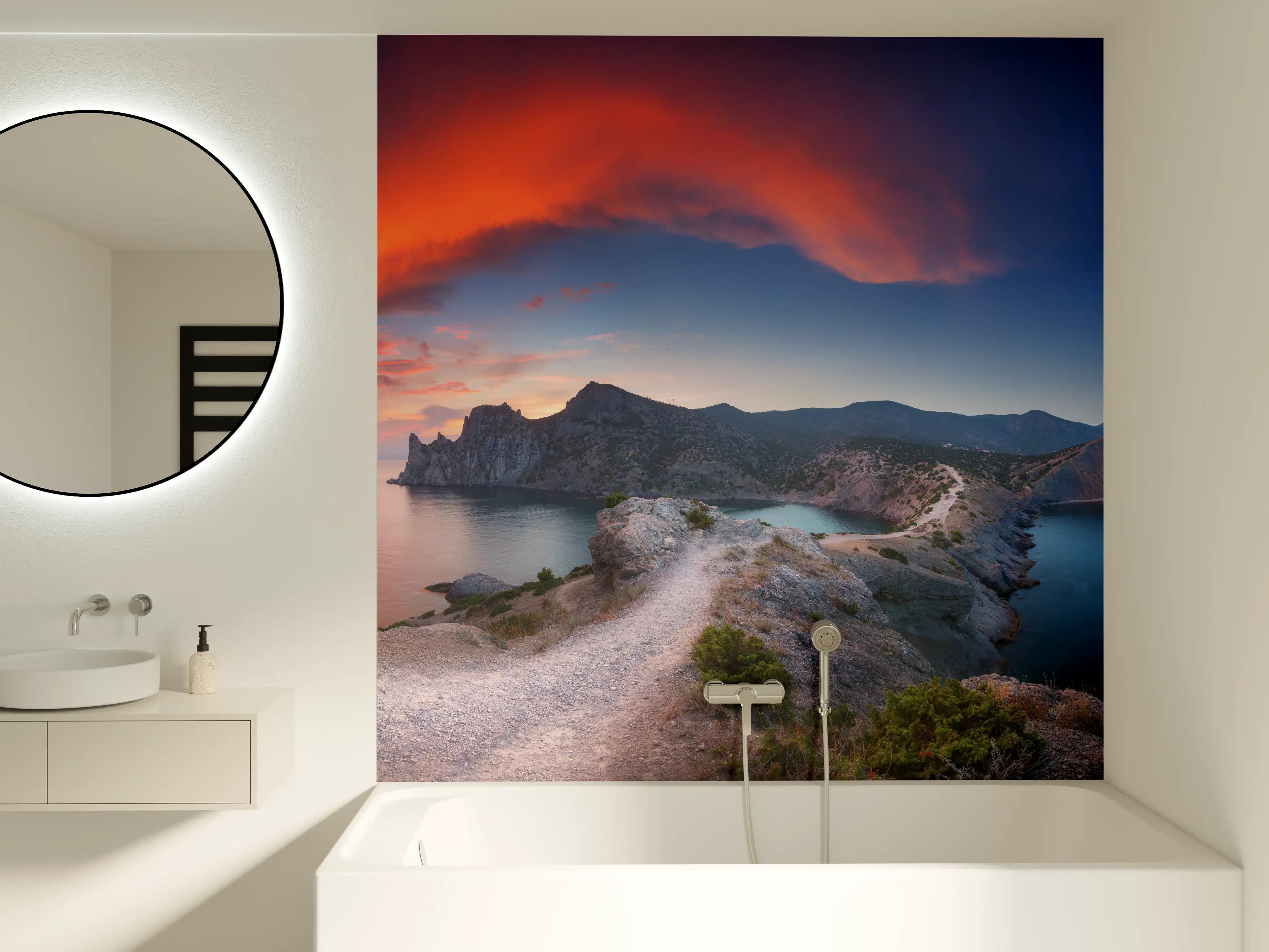 Badewannen-Rückwand - Schöne Panoramalandschaft mit Bergen