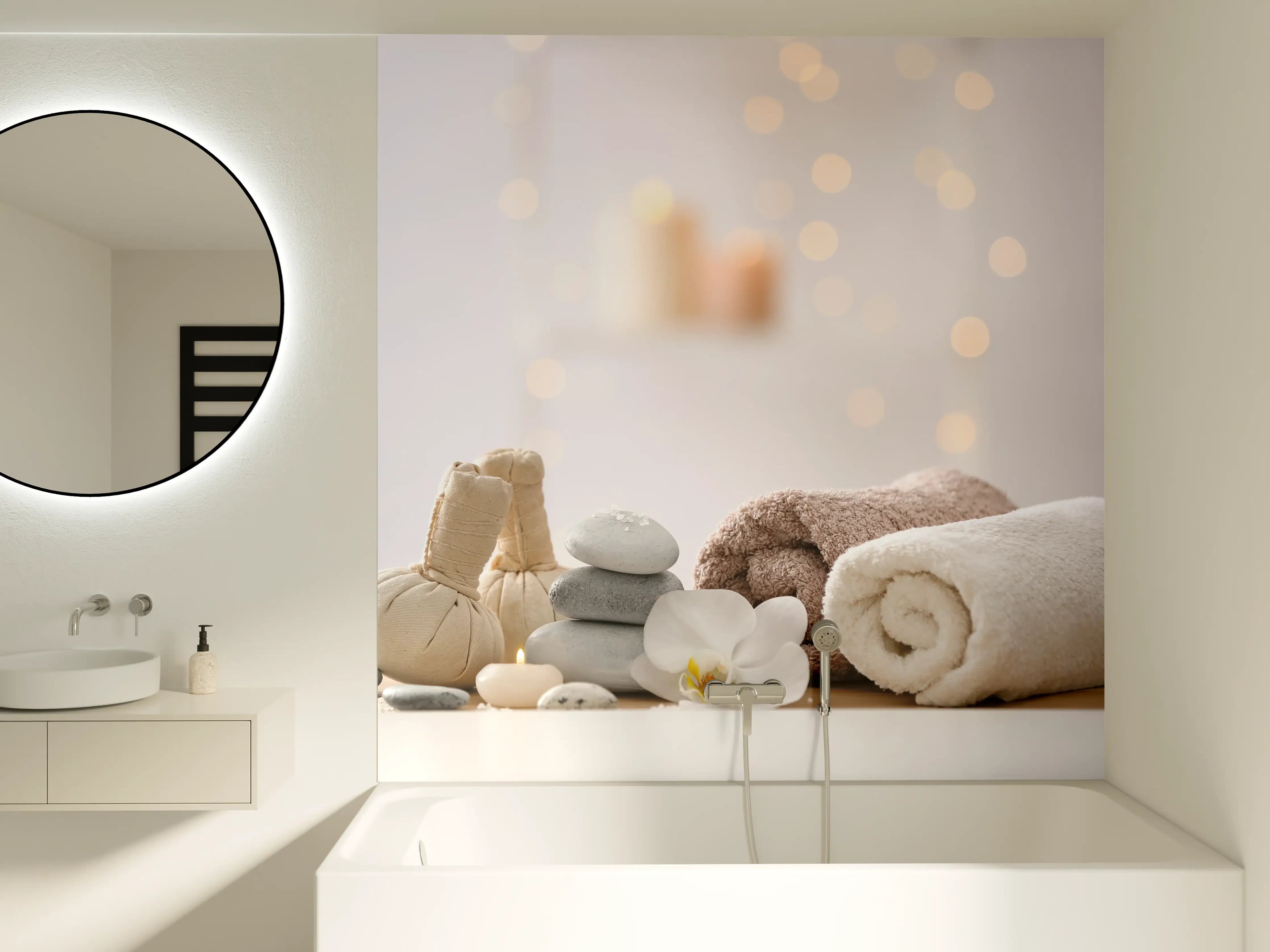 Badewannen-Rückwand - Schöne Spa-Komposition auf Tisch