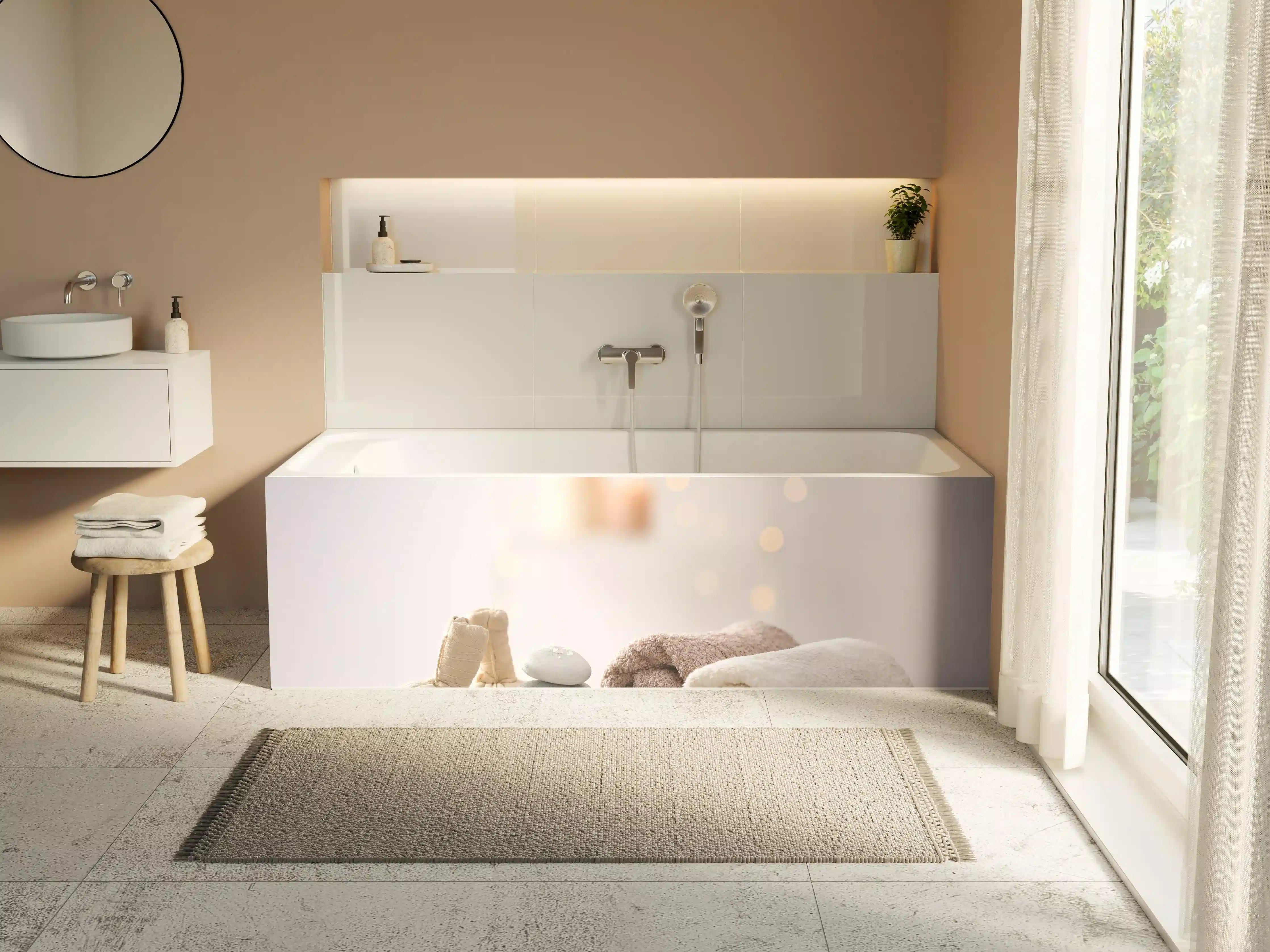 Badewannen-Rückwand - Schöne Spa-Komposition auf Tisch