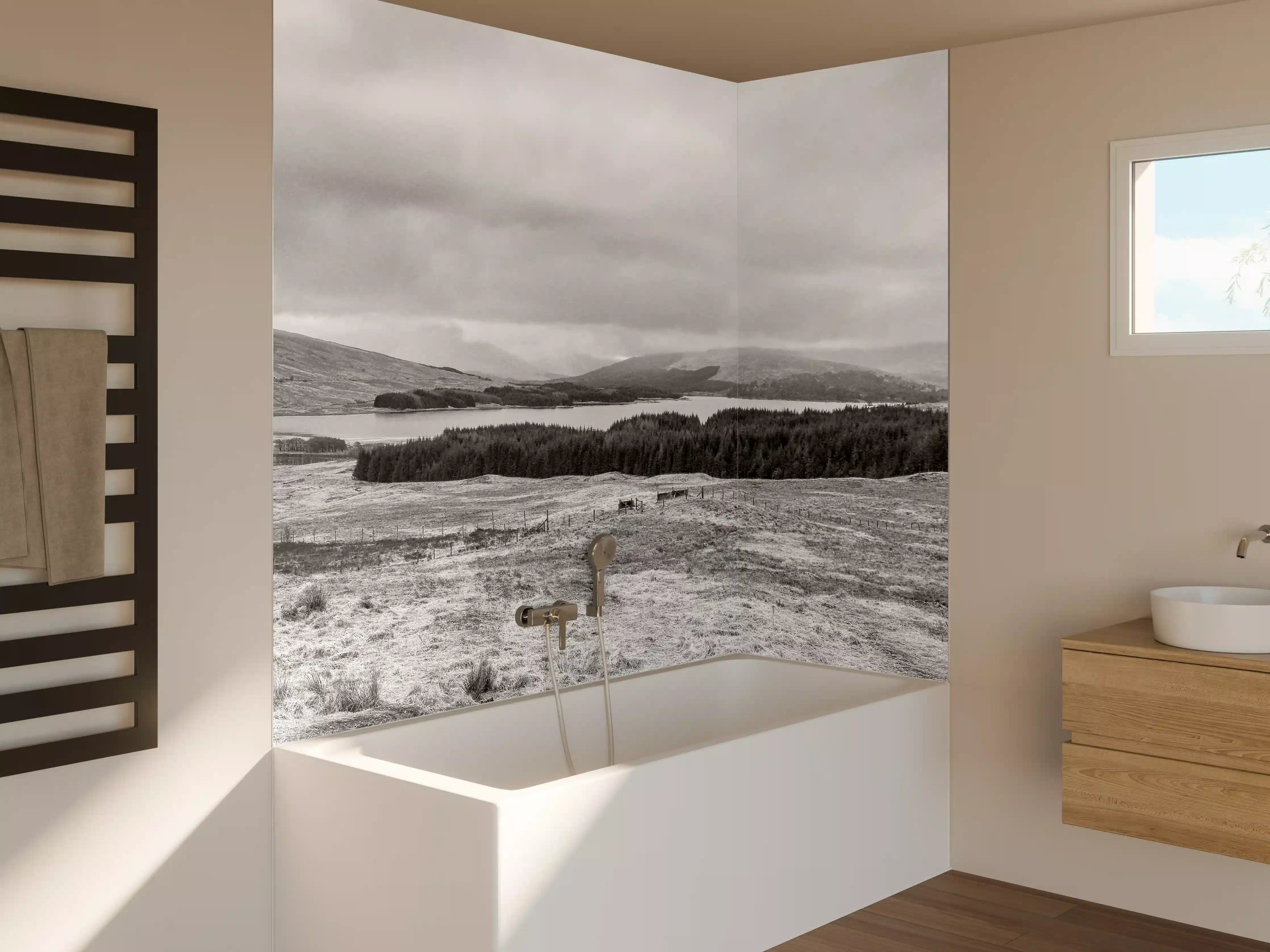 Badewannen-Rückwand - Schottische Highlands Panorama BW