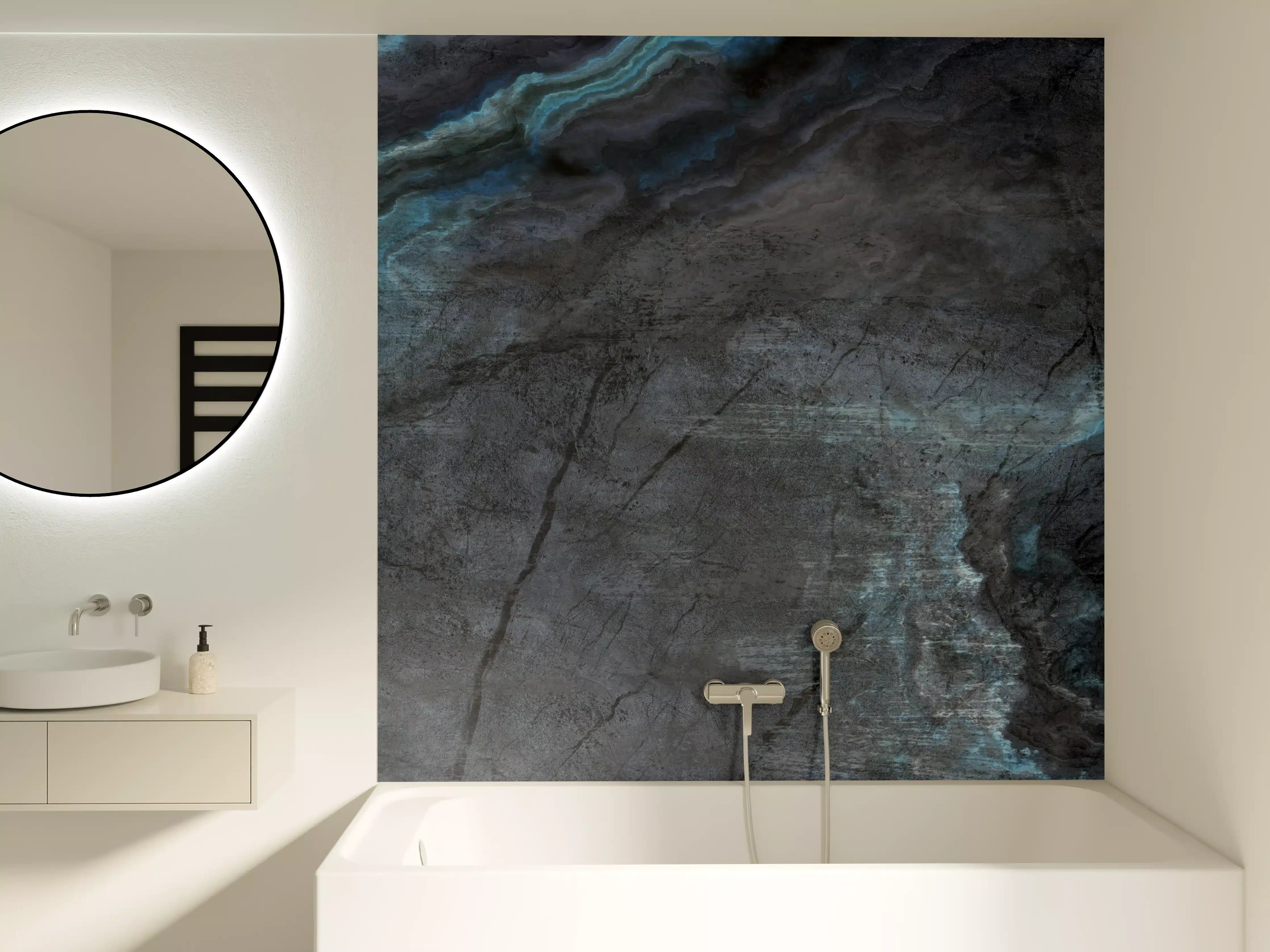 Badewannen-Rückwand - Schwarz-blauer Steinhintergrund