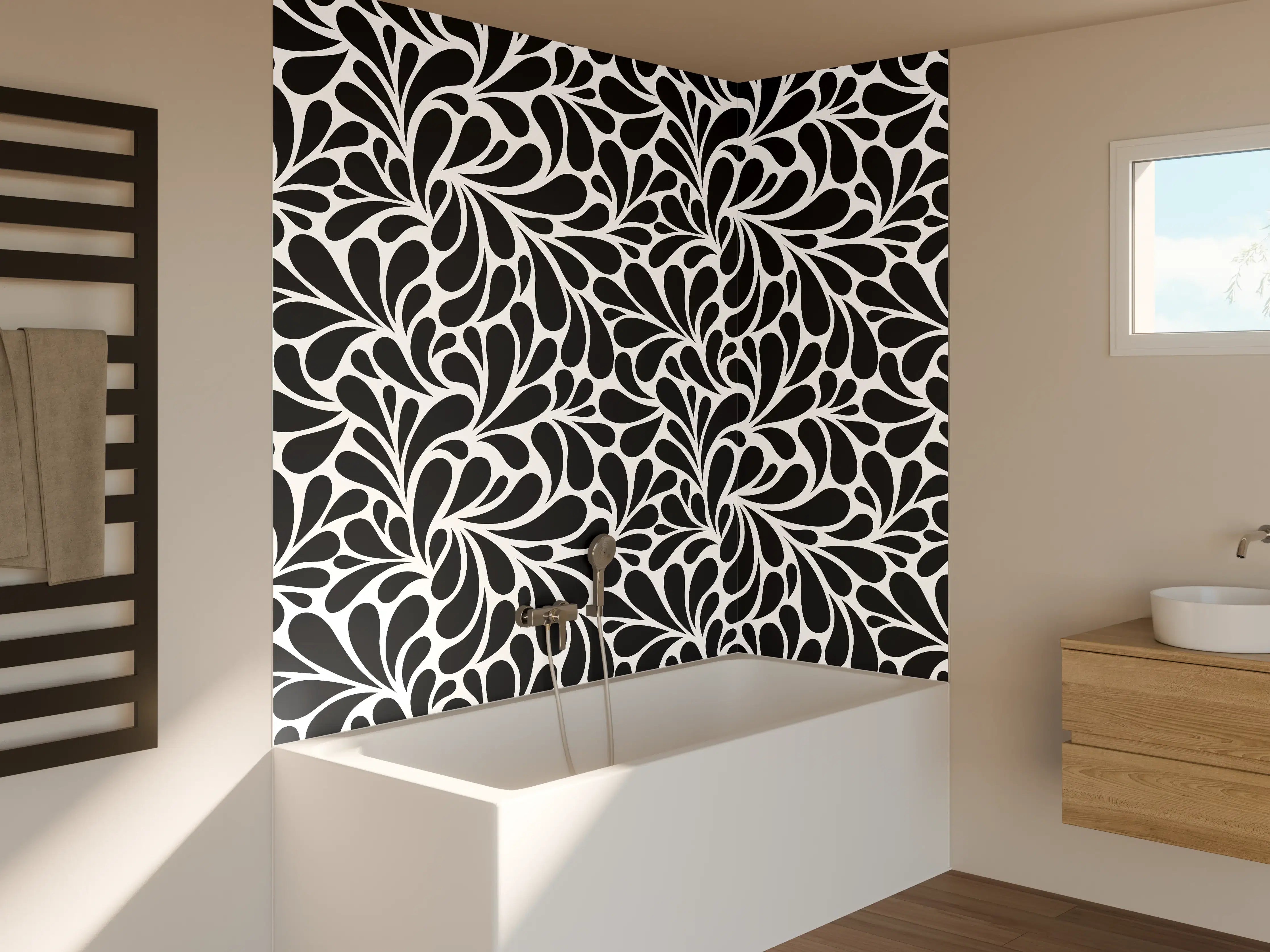 Badewannen-Rückwand - Schwarze und weiße Blumenmuster-Papier
