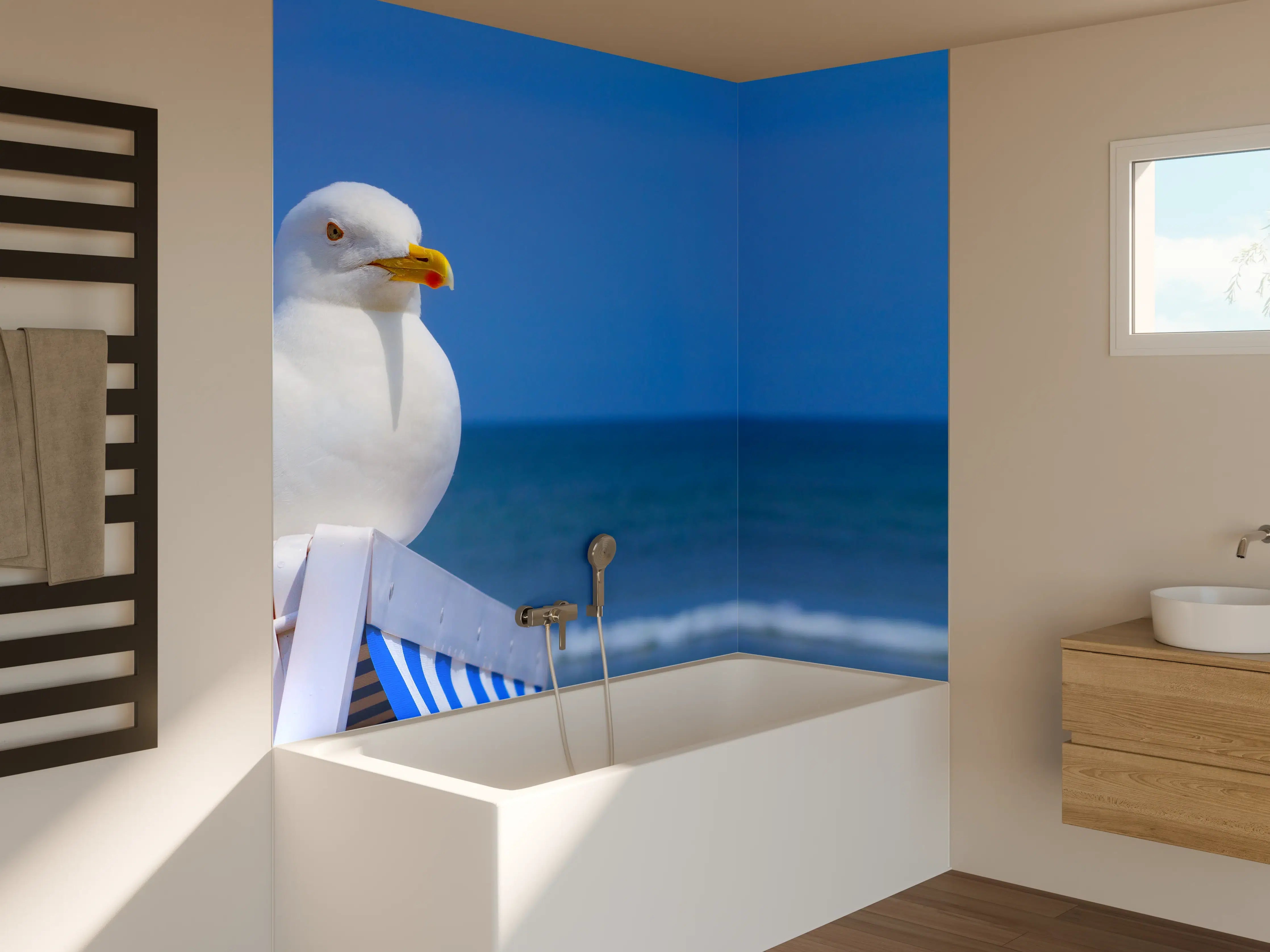 Badewannen-Rückwand - Seegull am Strand mit blauem Hintergrund