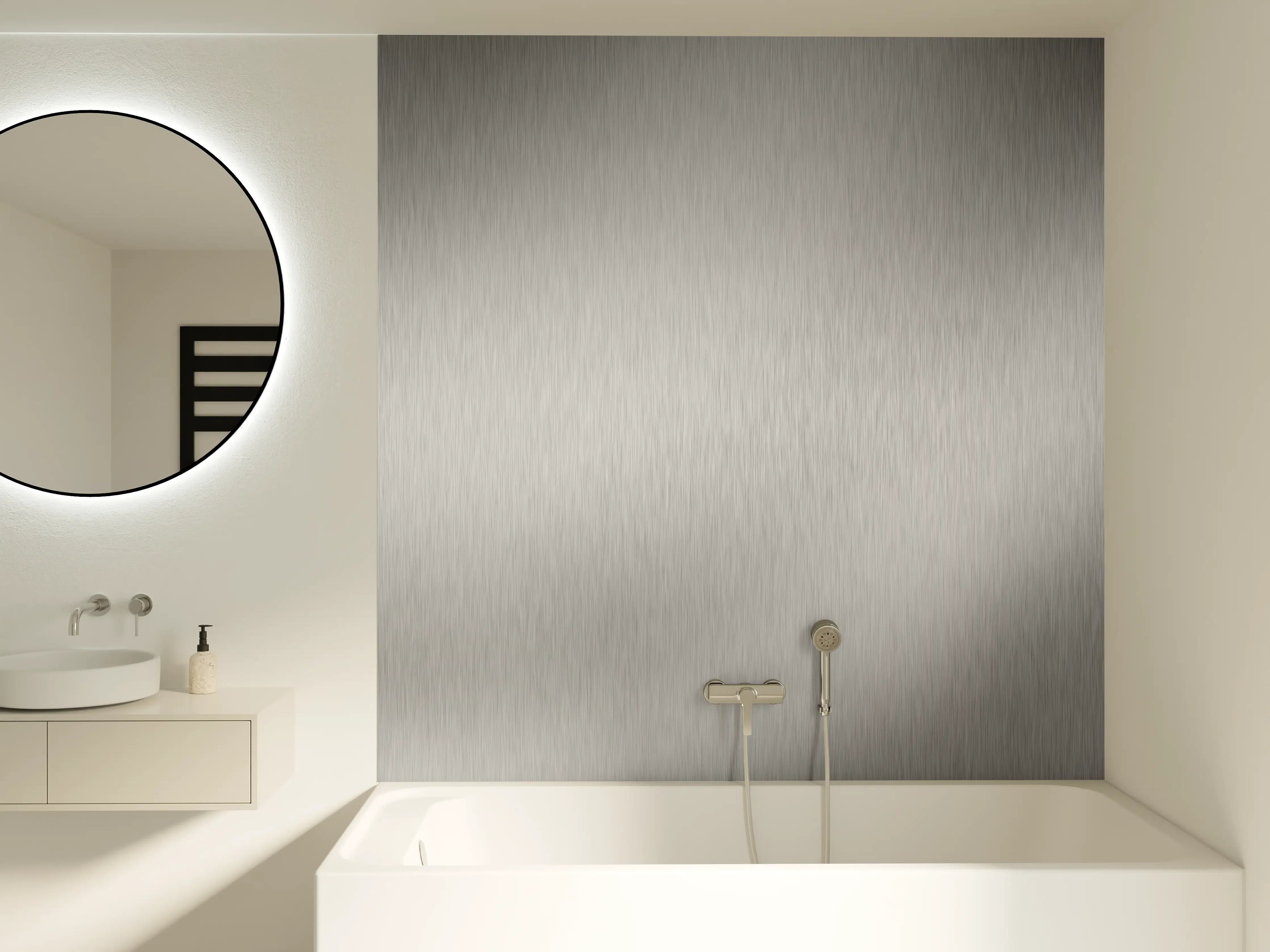 Badewannen-Rückwand - Silberne belichtete Oberfläche