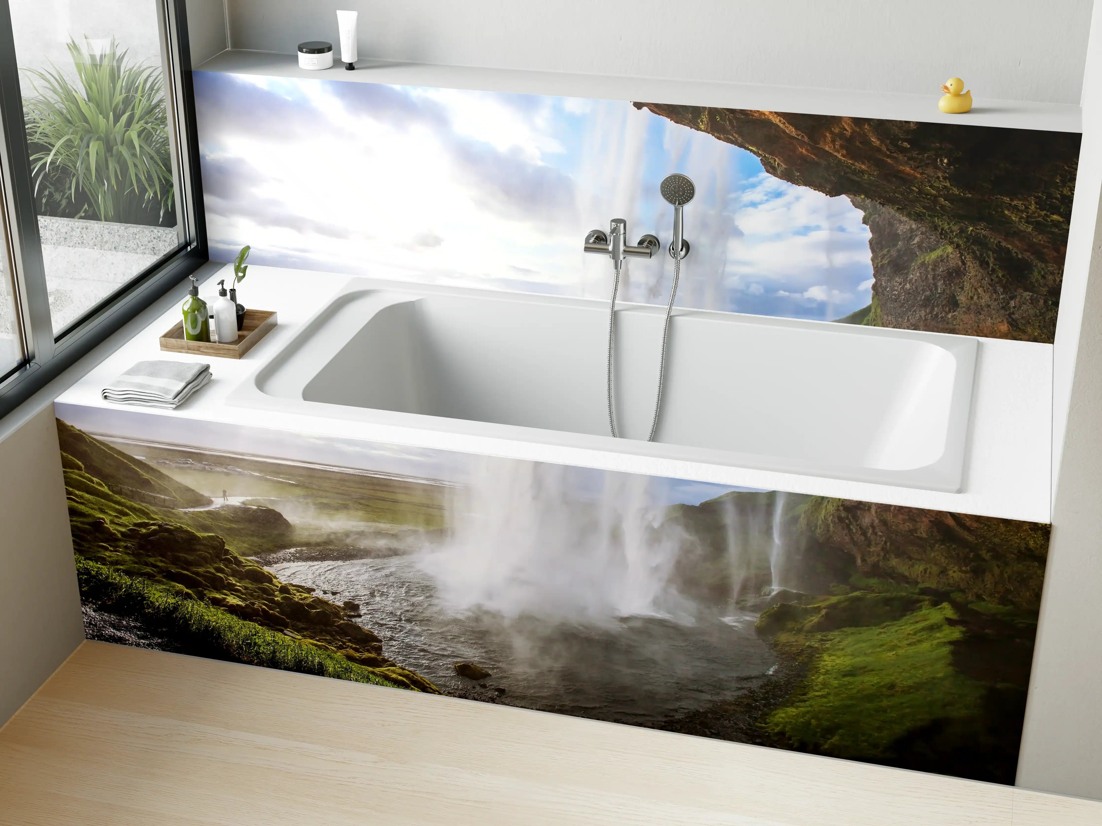 Badewannen-Rückwand - Silbriger Wasserfall im Nebel