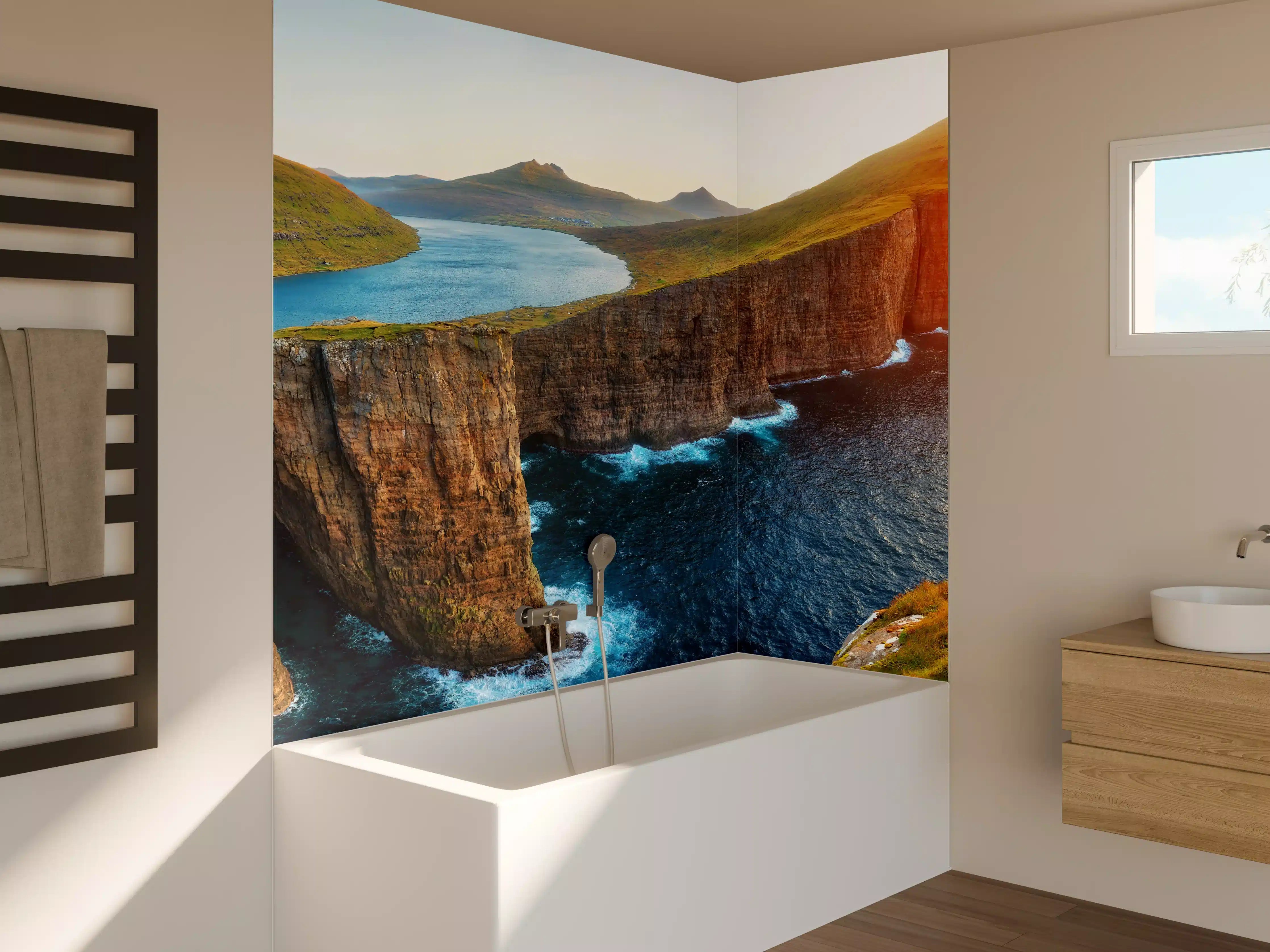 Badewannen-Rückwand - Sorvagsvatn See und mit Wasserfall ins Meer an der Färöer