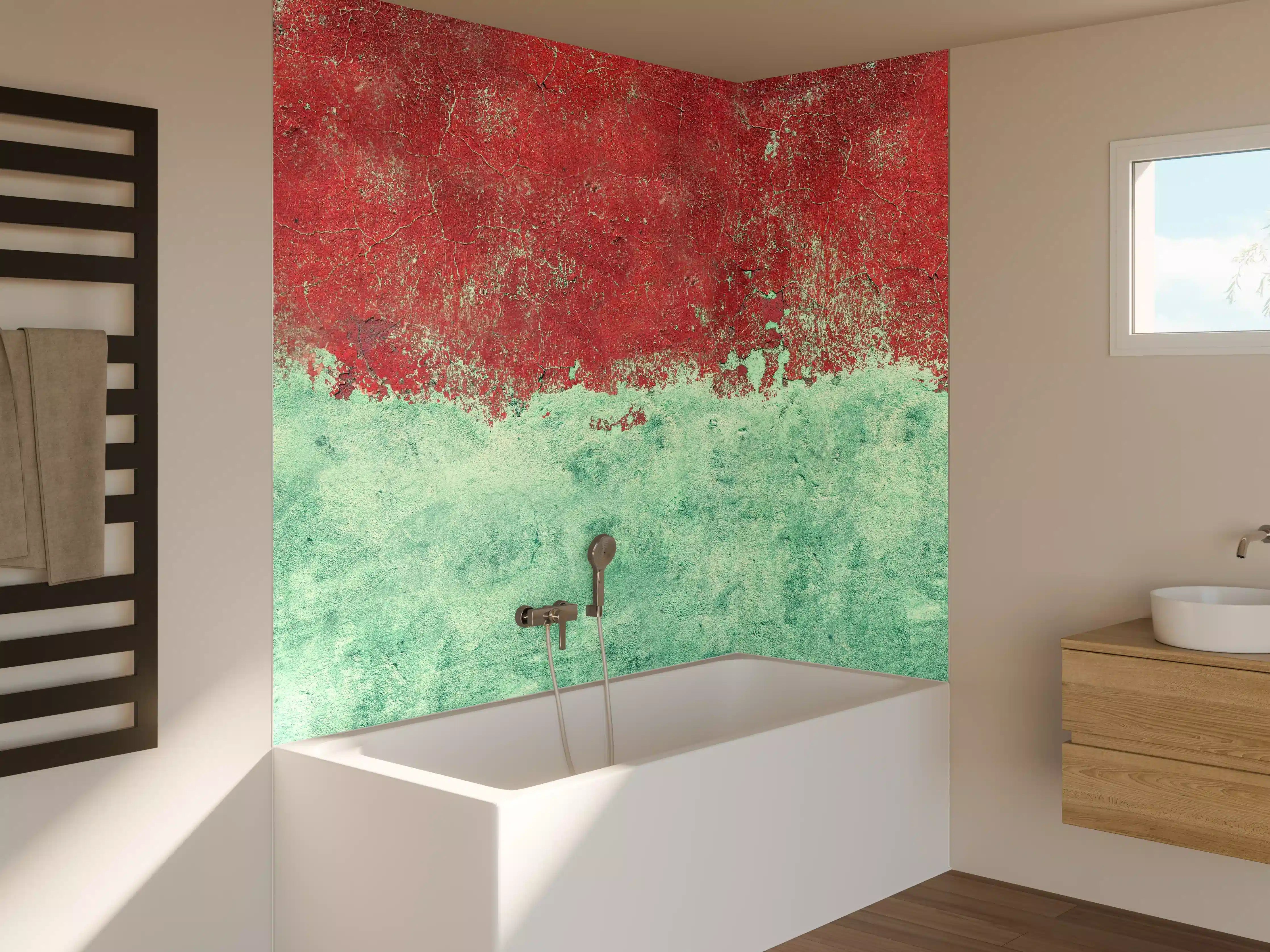 Badewannen-Rückwand - Türkis-rote Wand im Grunge-Stil