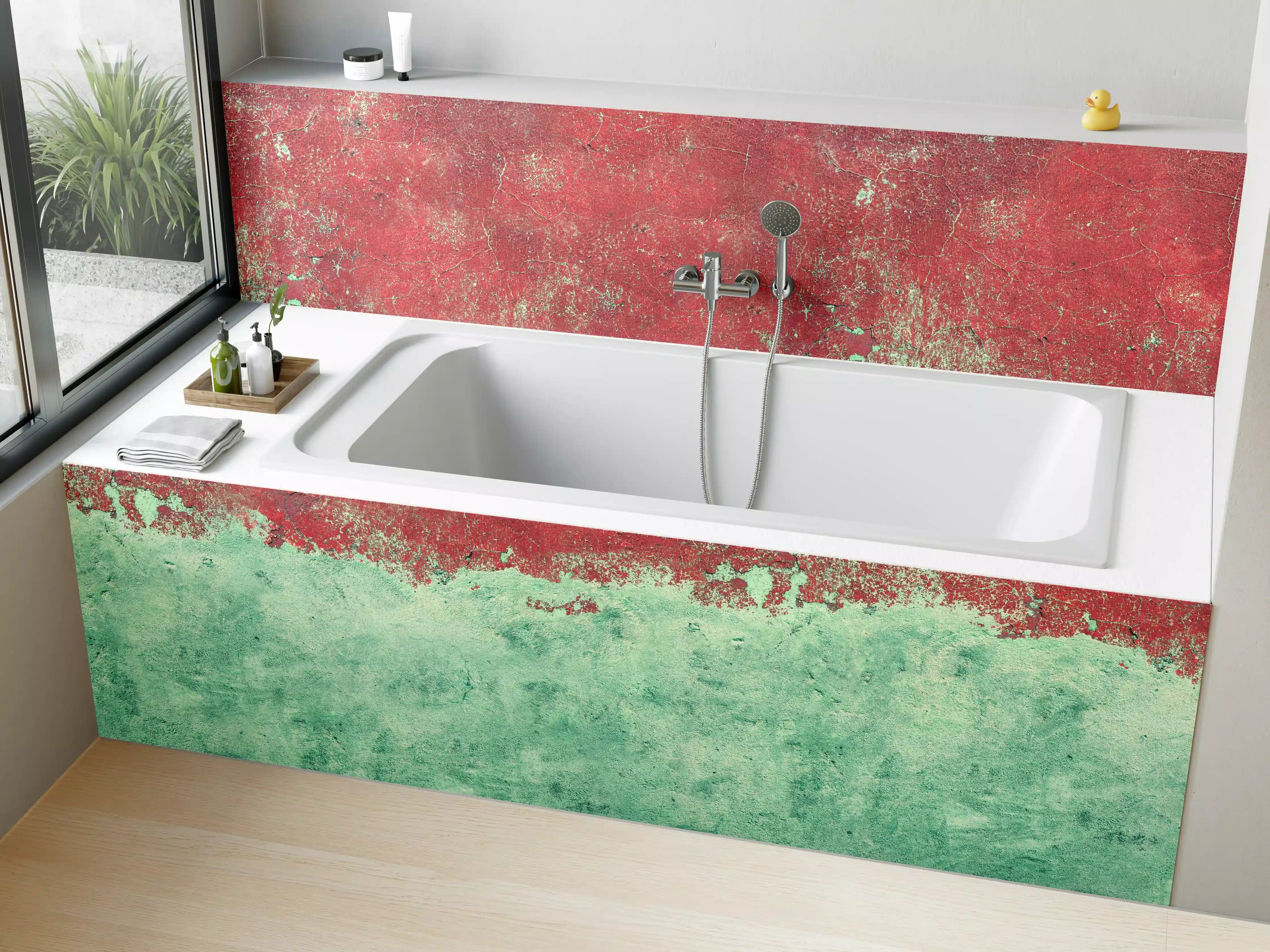 Badewannen-Rückwand - Türkis-rote Wand im Grunge-Stil