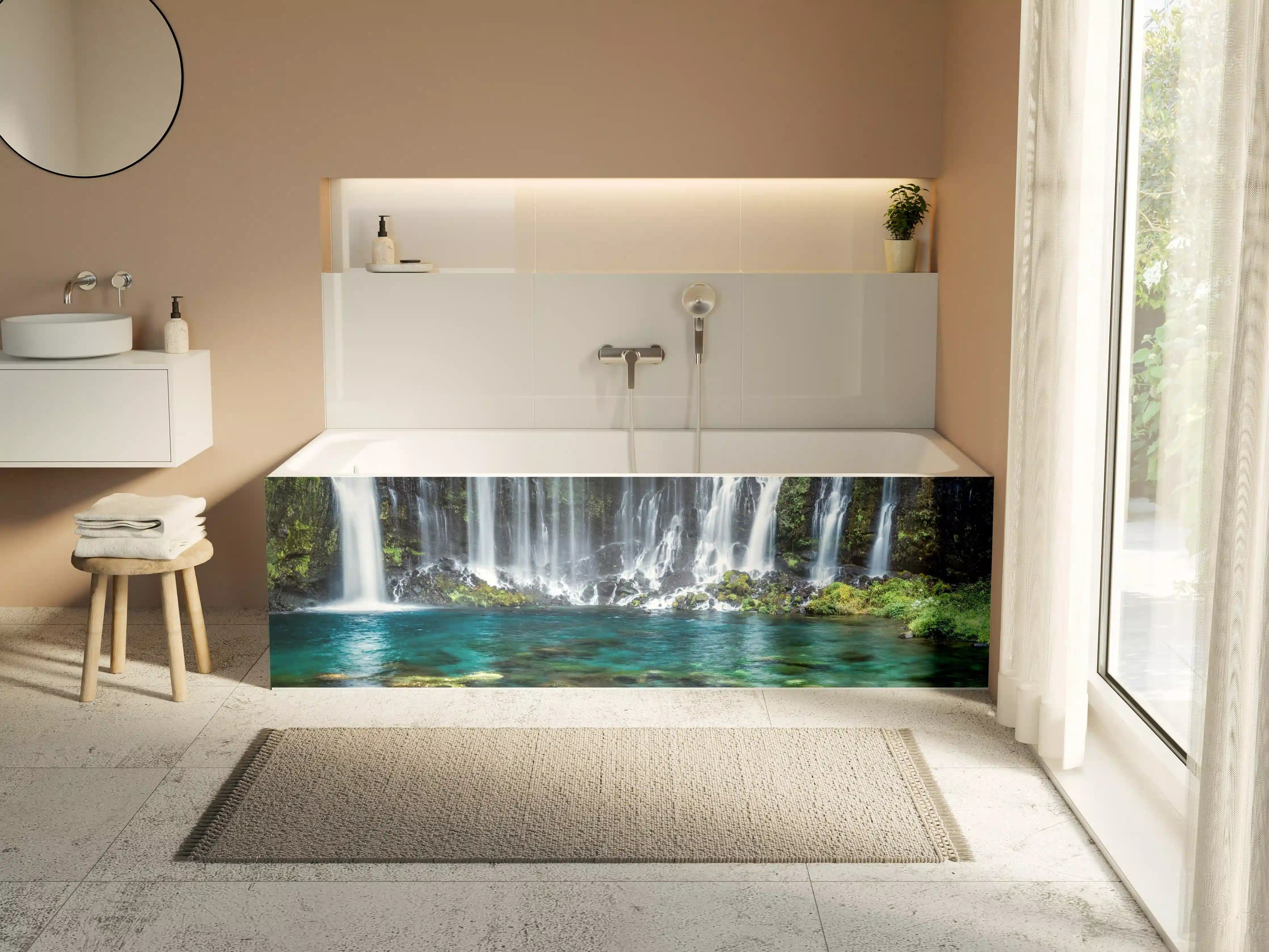 Badewannen-Rückwand - Türkisblaue Wasserfälle in Japan