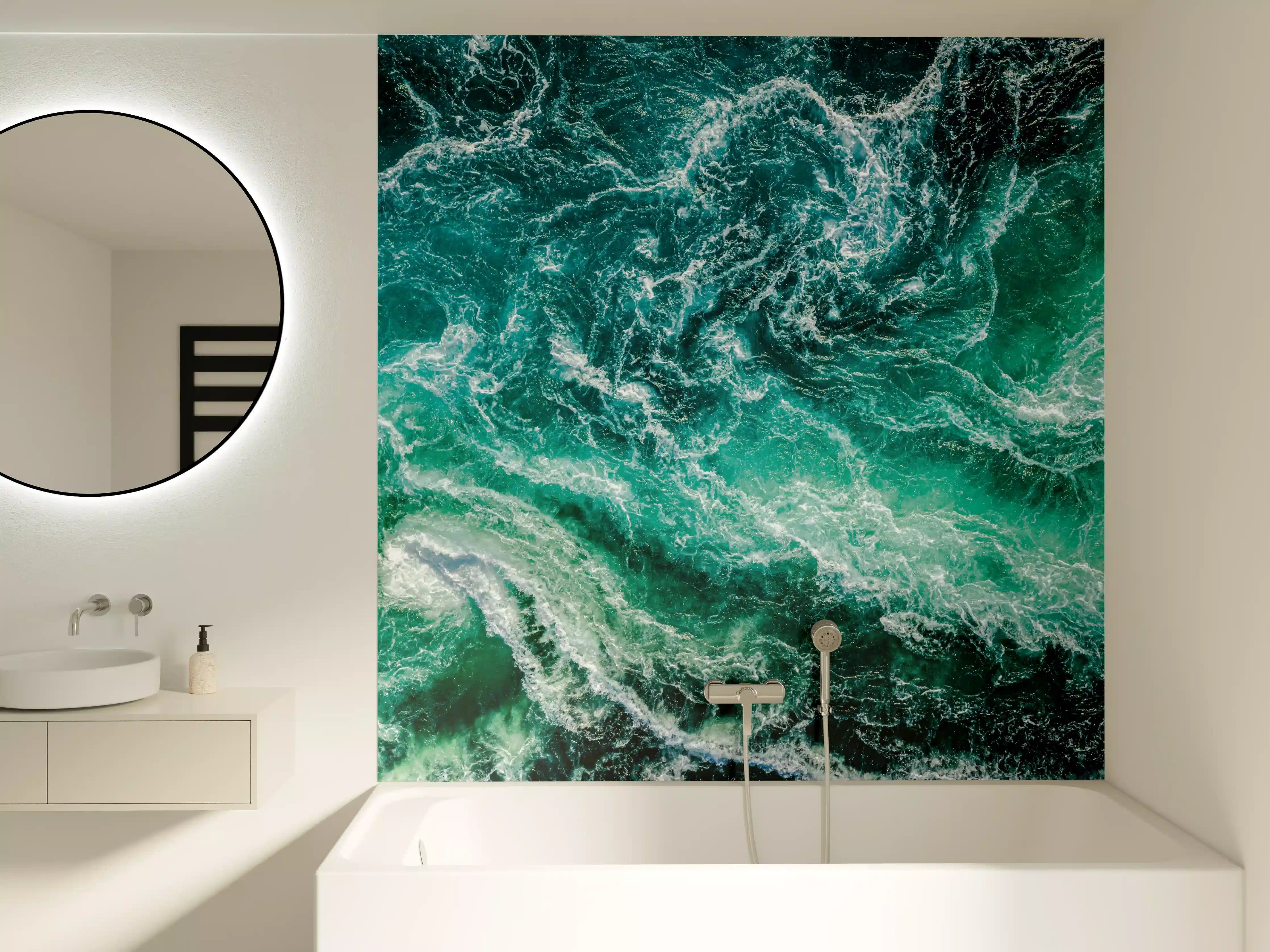 Badewannen-Rückwand - Turbulentes Meereswasser in Türkisgrünen Tönen