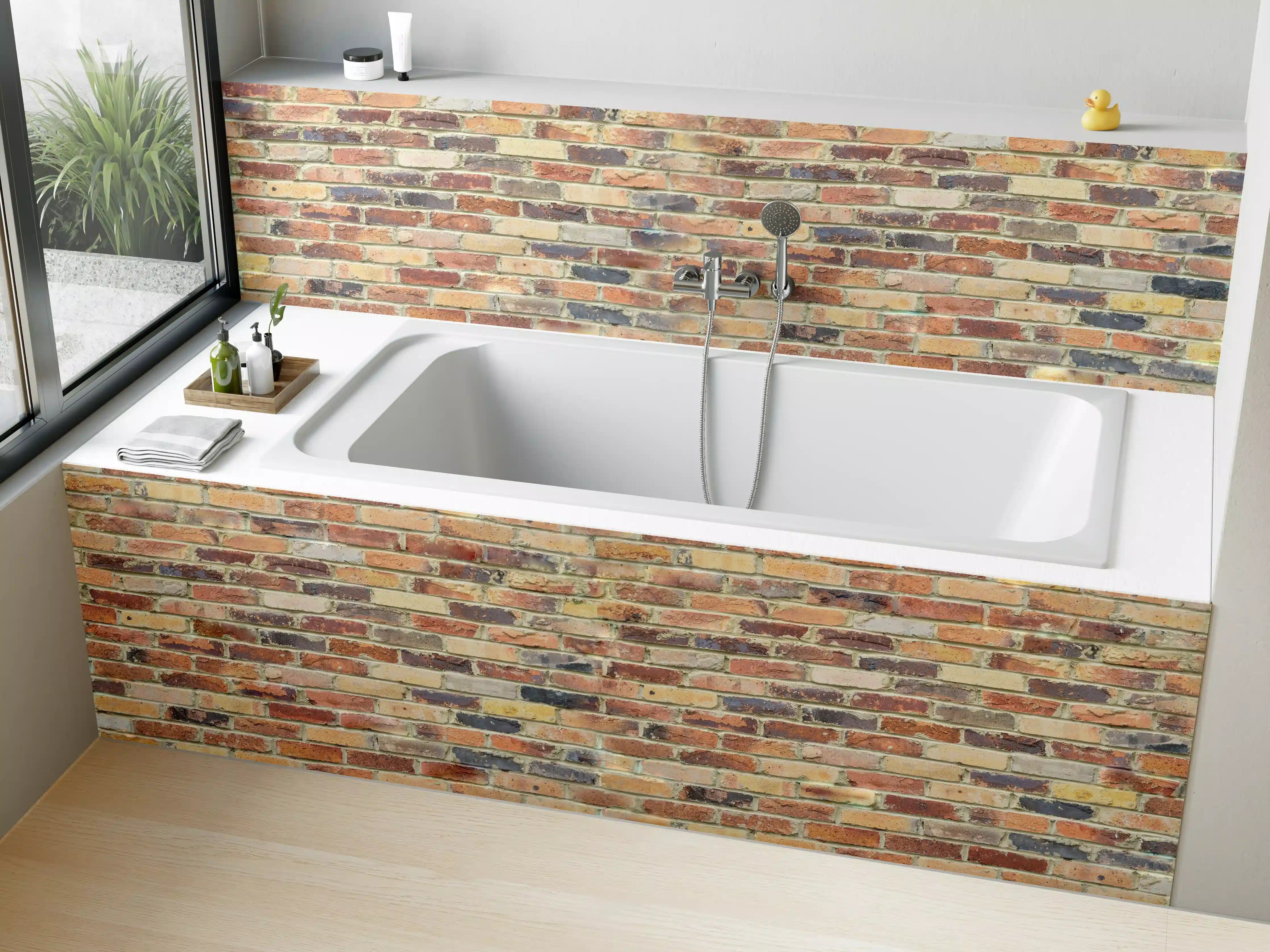 Badewannen-Rückwand - Wand aus farbigen Ziegeln