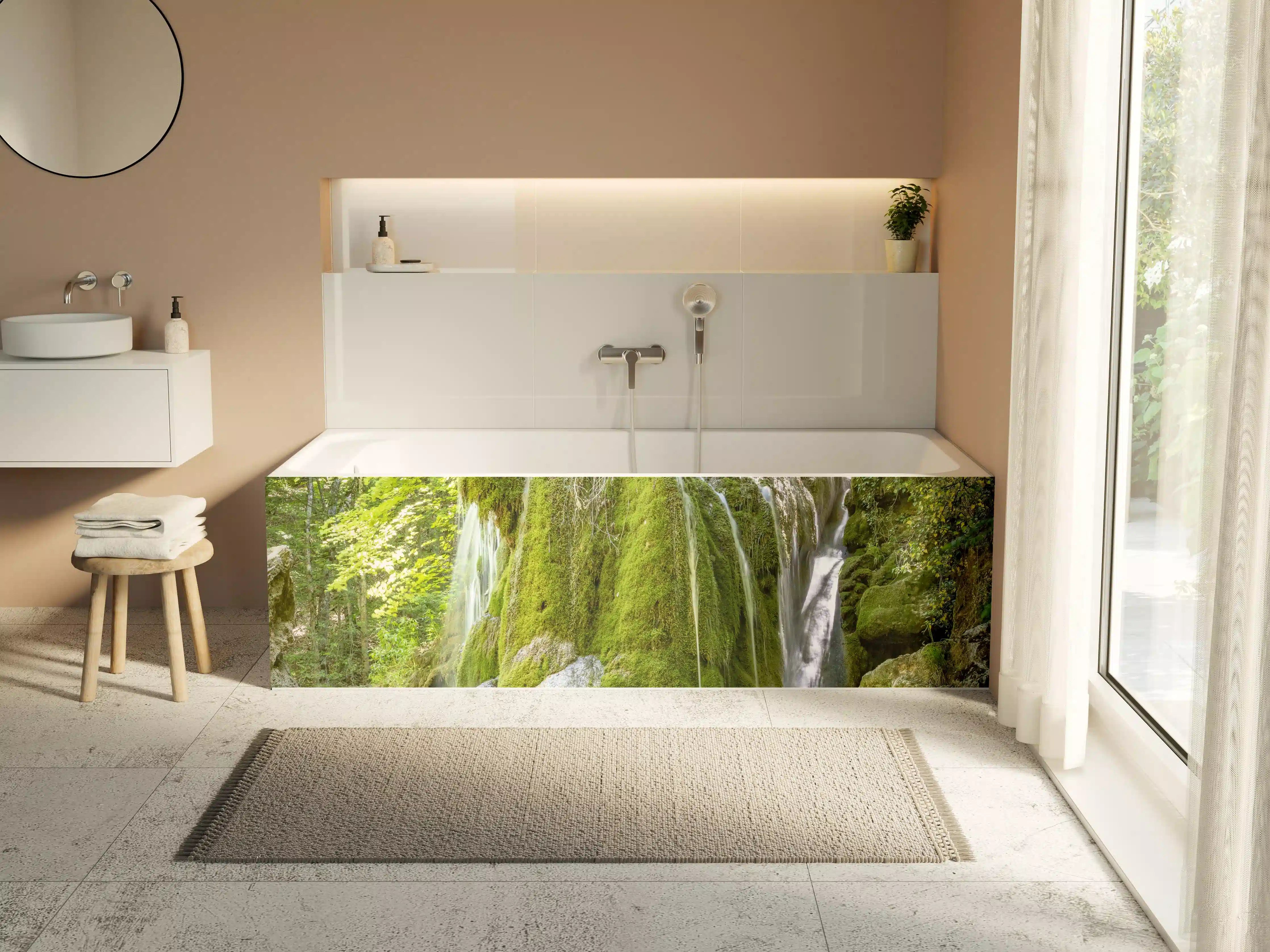 Badewannen-Rückwand - Wasserfall im Wald - Sevastopol