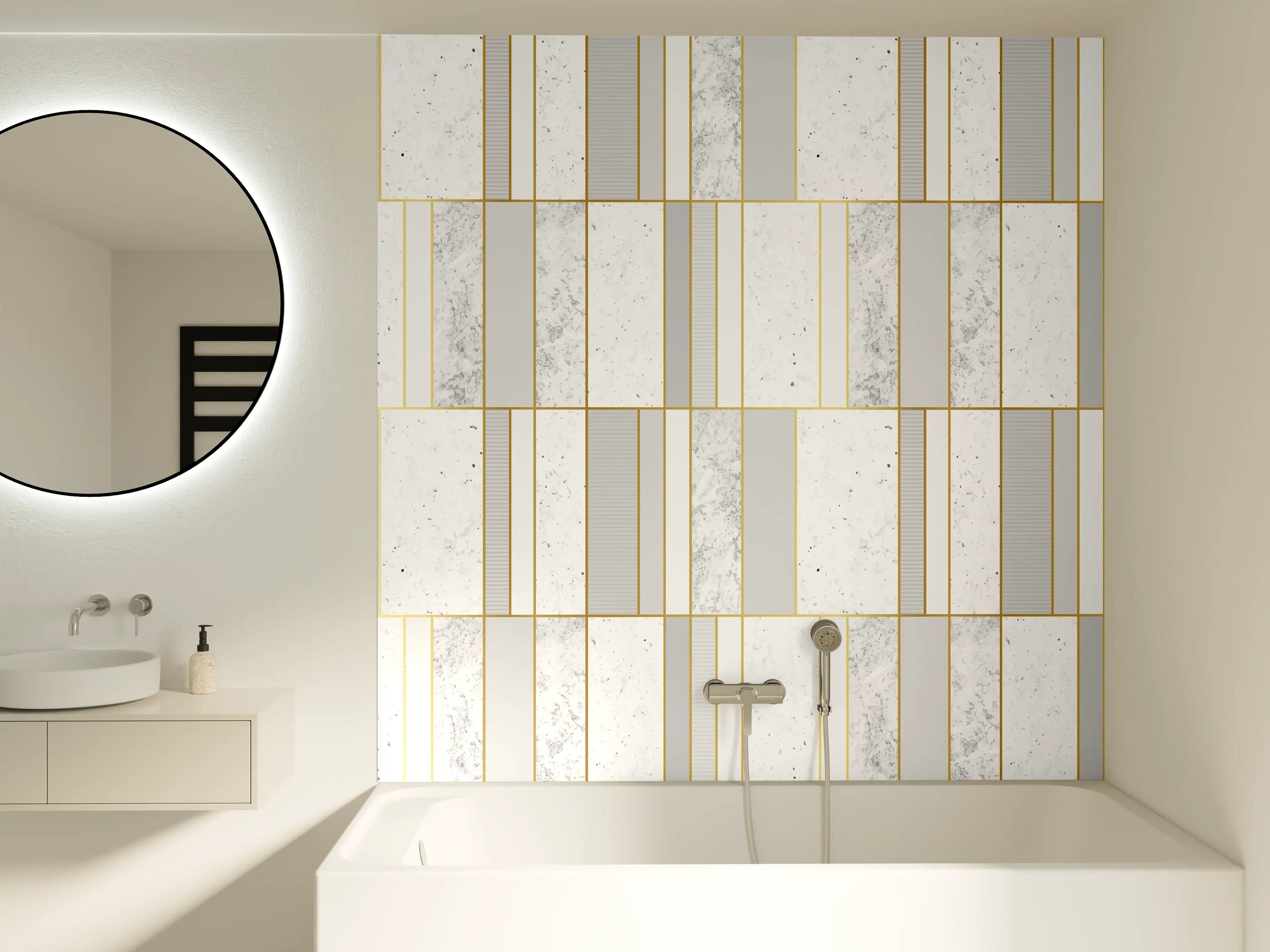 Badewannen-Rückwand - Weiß-Goldene Marmoroptik Fliese
