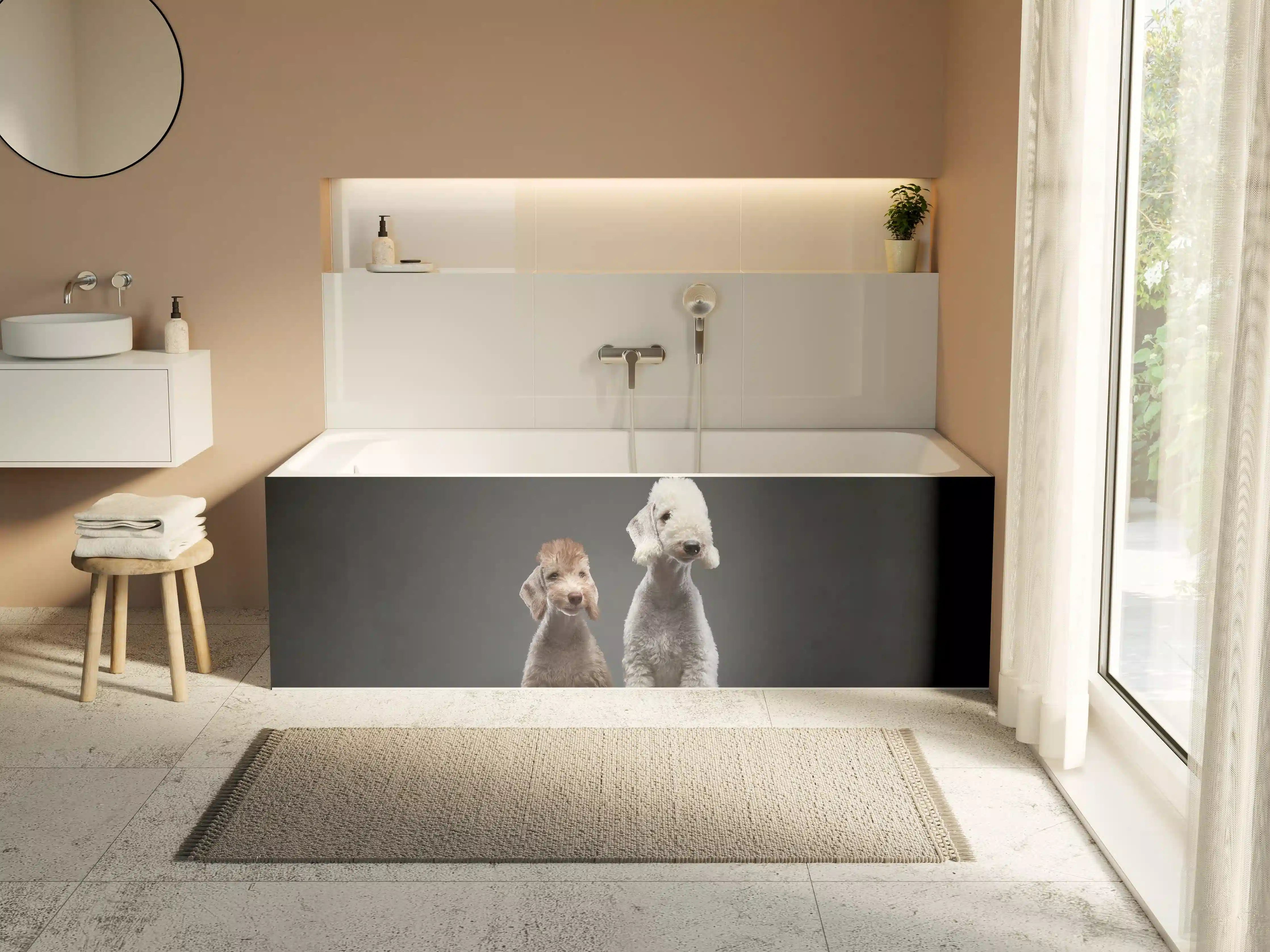 Badewannen-Rückwand - Welpe und erwachsener Bedlington Terrier