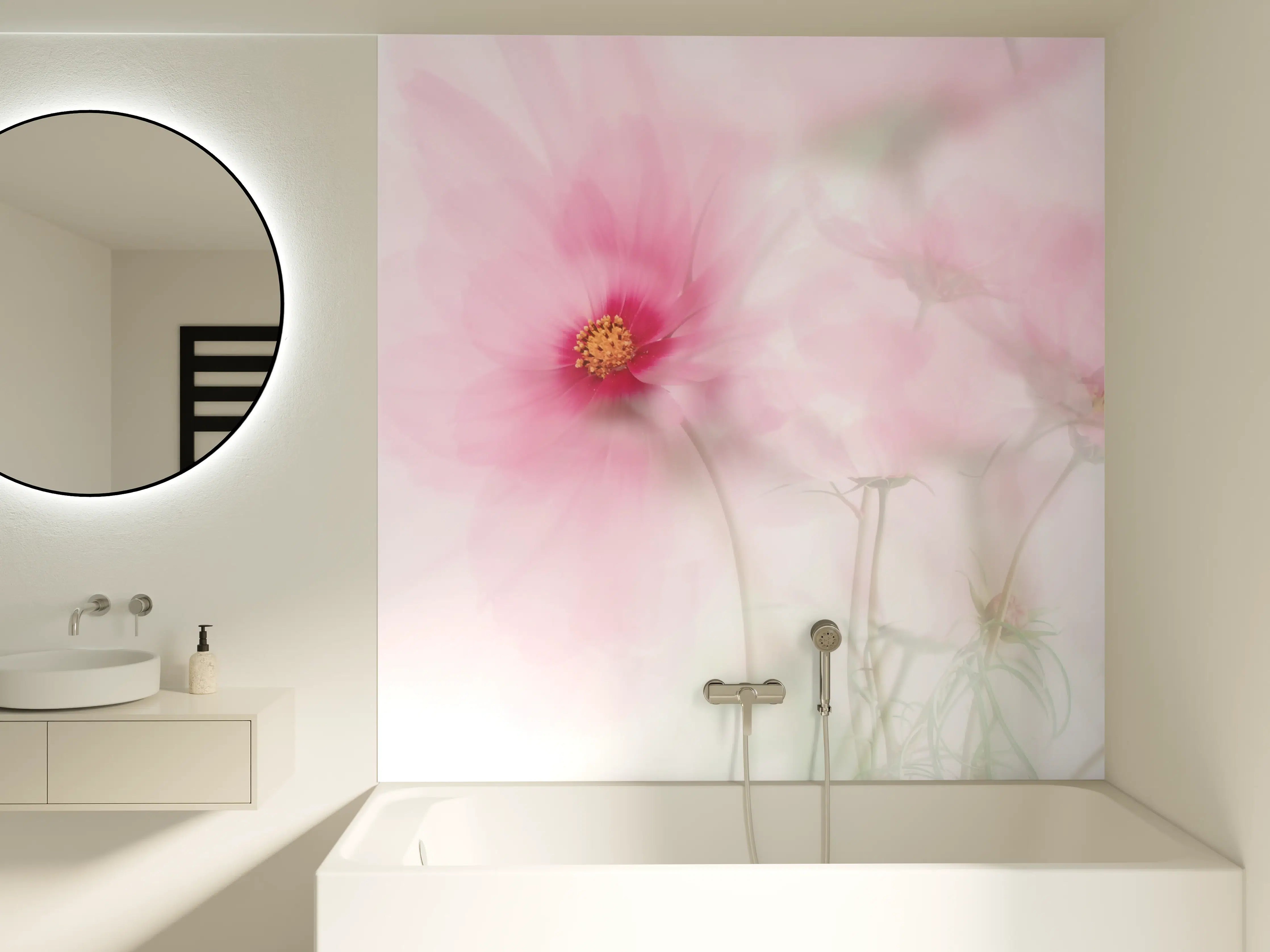 Badewannen-Rückwand - Zarte rosa Blüte mit weichem Hintergrund