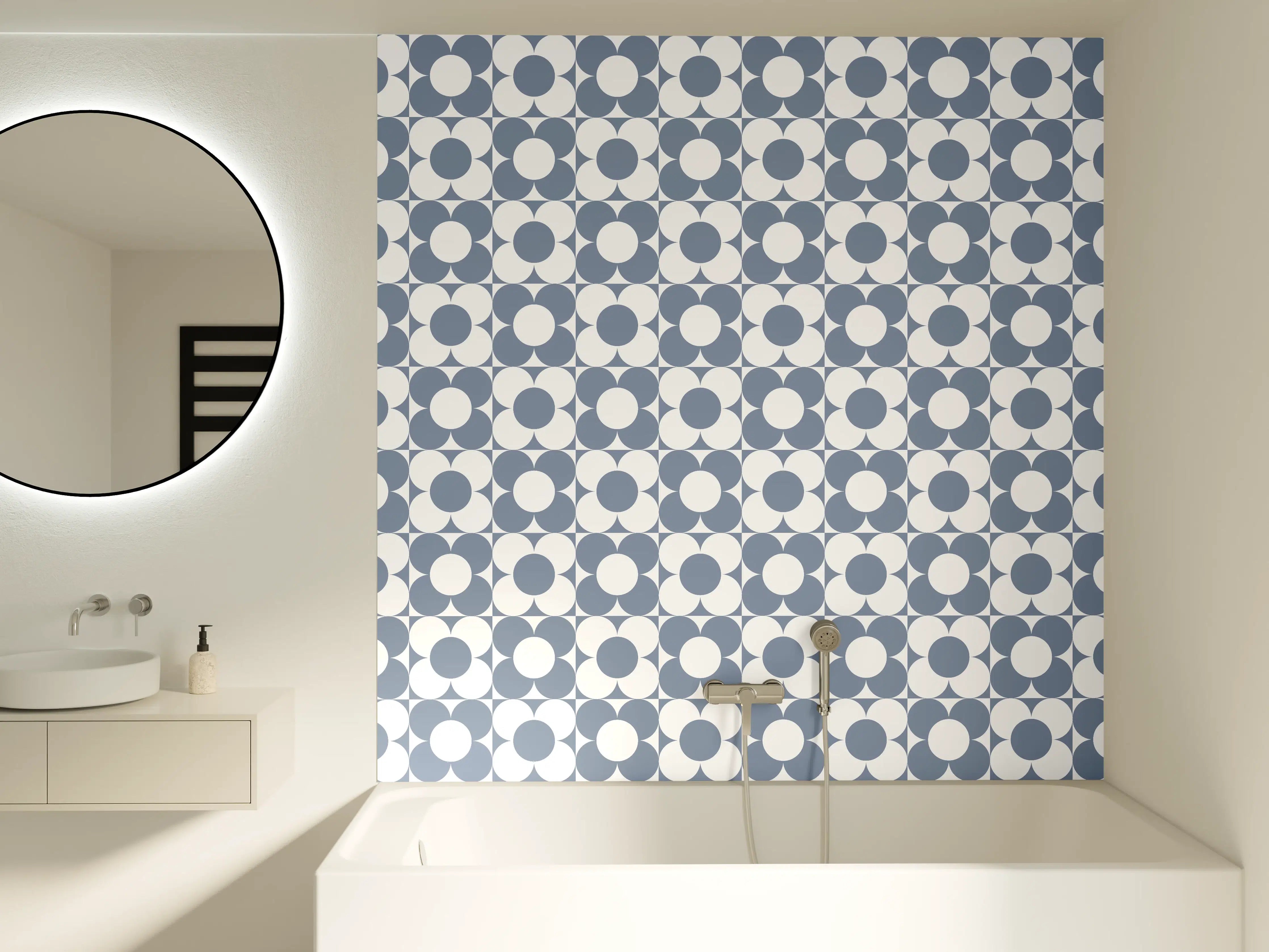 Badewannen-Rückwand - Zeitlose blaue Musterwand