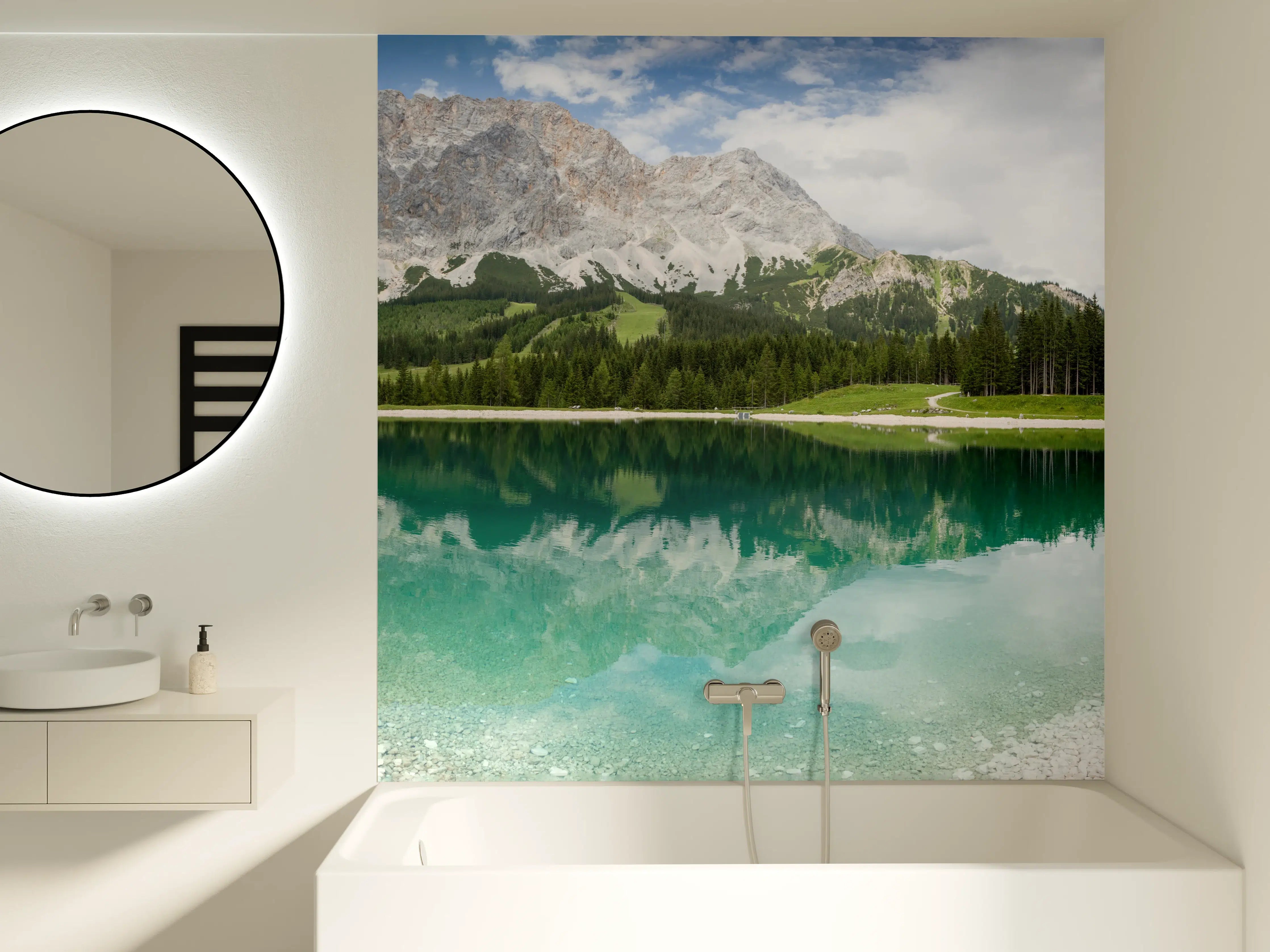 Badewannen-Rückwand - Zugspitzarena bei Ehrwald