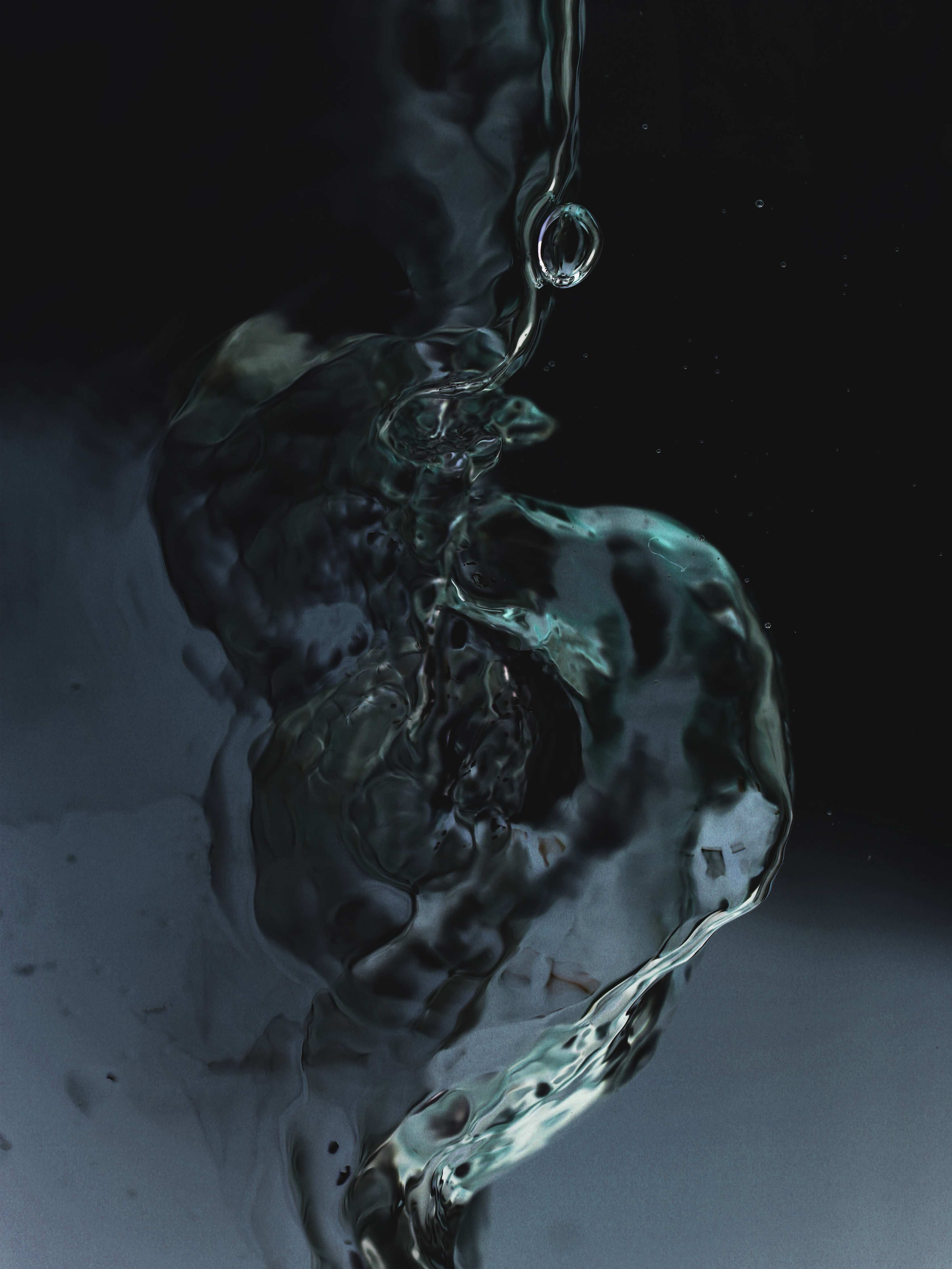 Badewannen-Rückwand-"Edler grauer Damenmantel aus Kaschmir - Winterkollektion 2022"