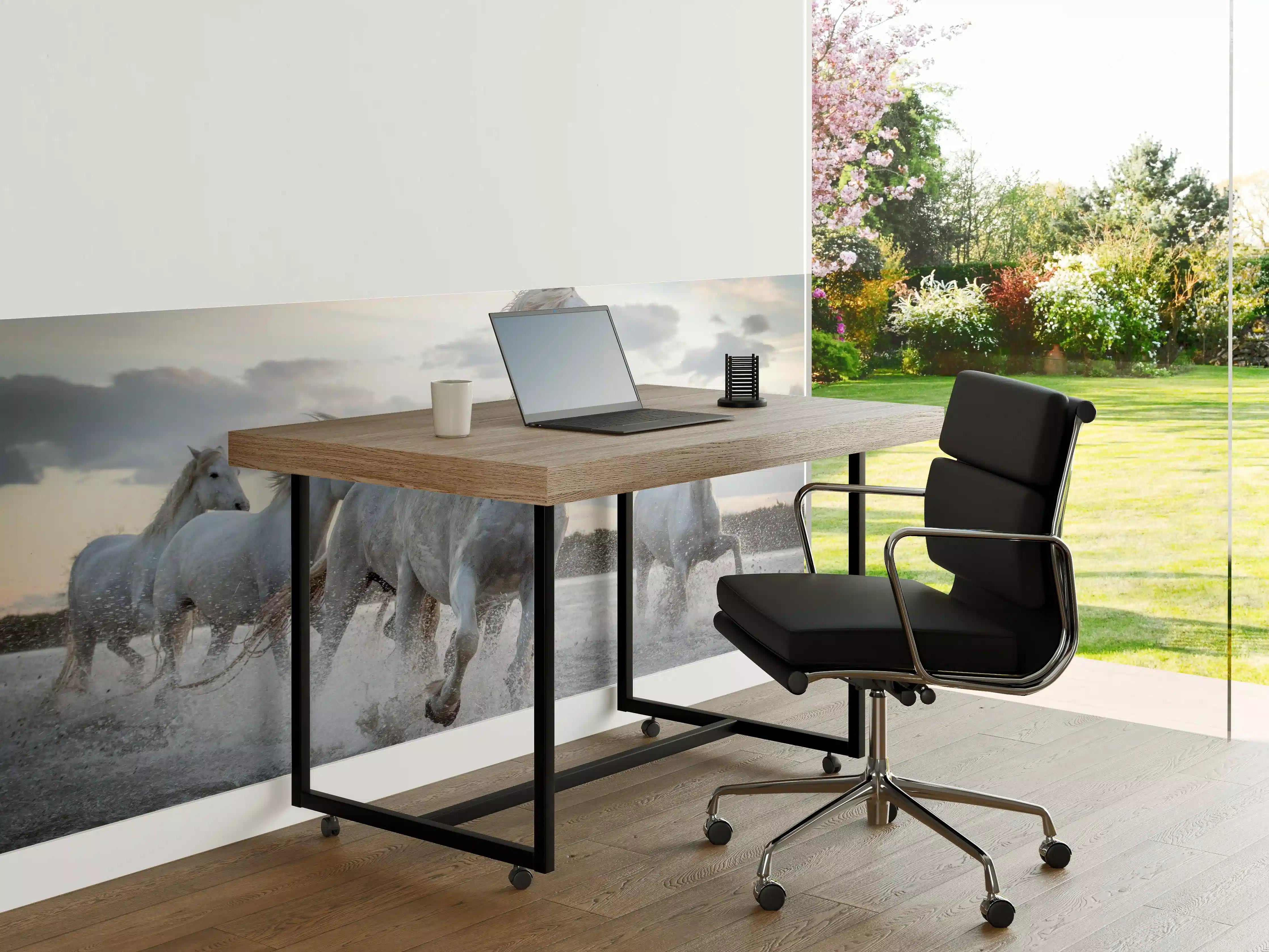 Büro Wandgestaltung - lebhafte Pferdeherde in Camargue