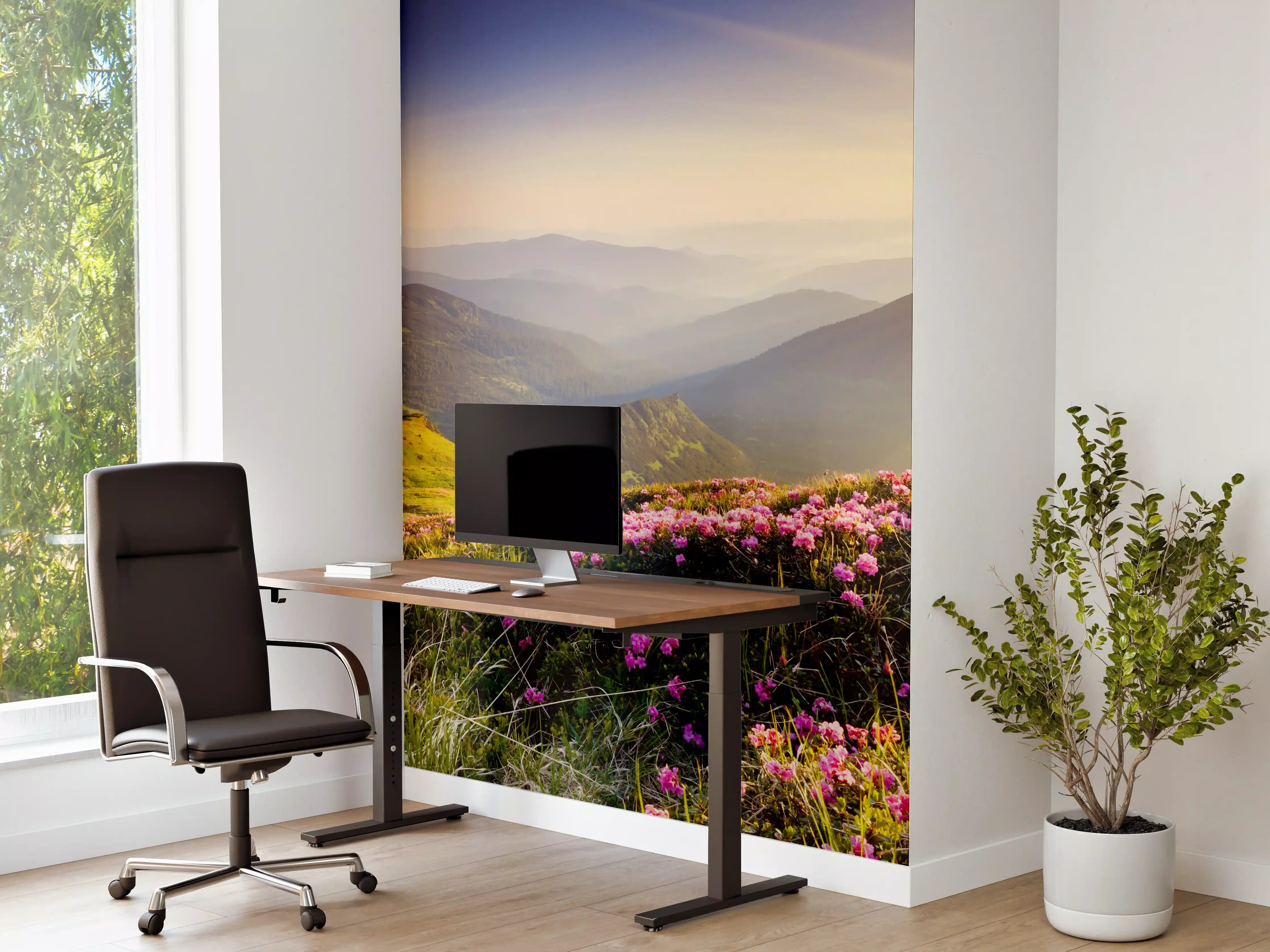 Büro Wandgestaltung - ruhige Berglandschaft in der Schweiz