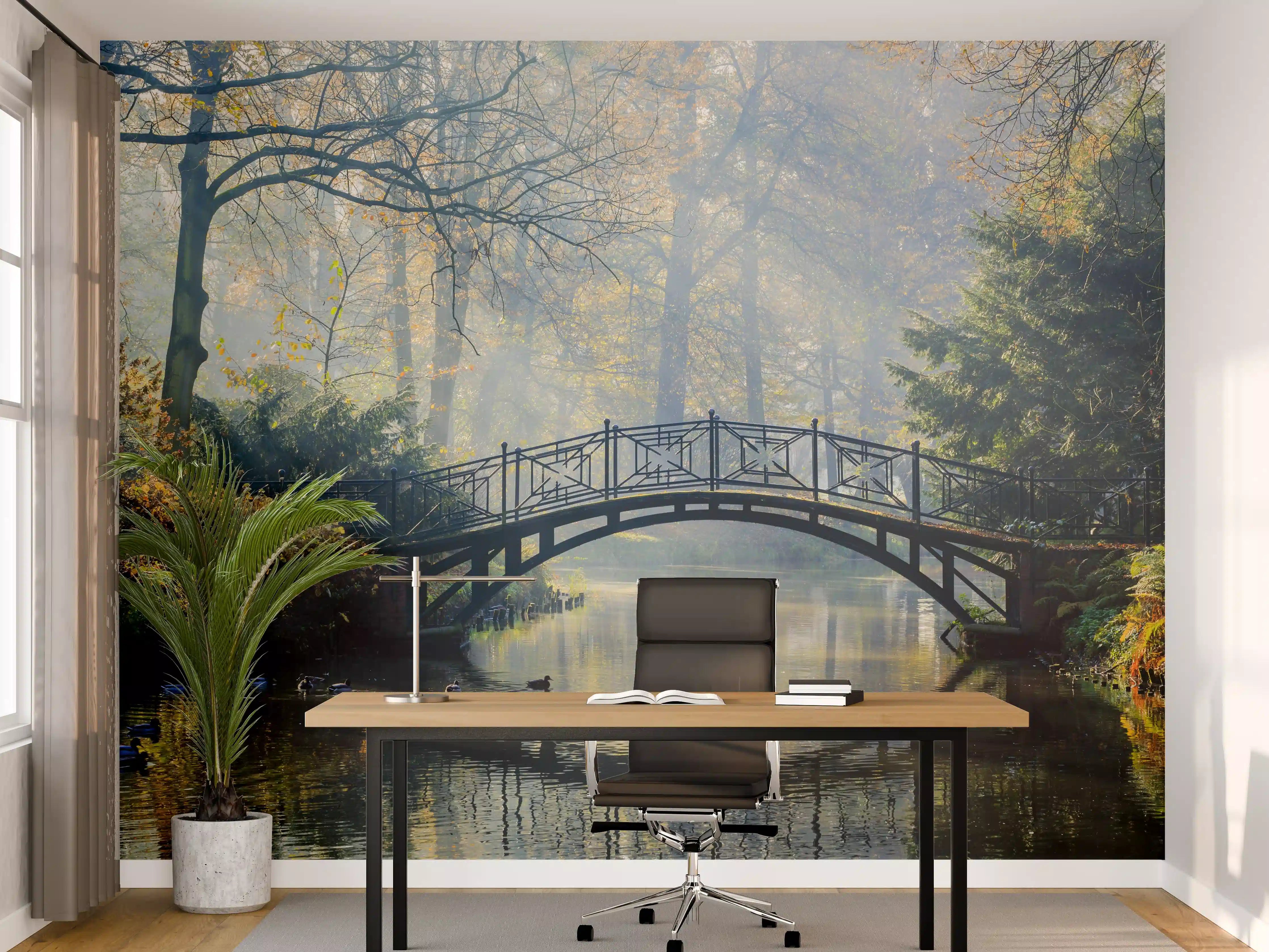 Büro Wandgestaltung - Alte Brücke im herbstlich nebligen Park