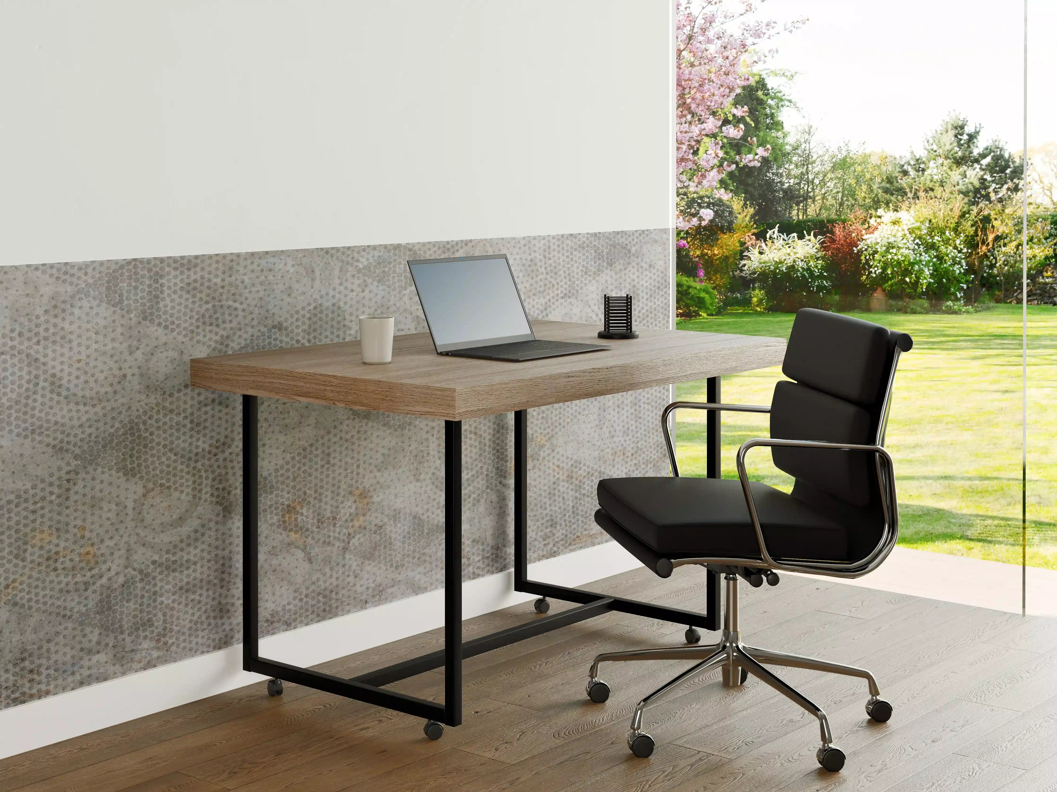 Büro Wandgestaltung - Alte weiße befleckte Tapete