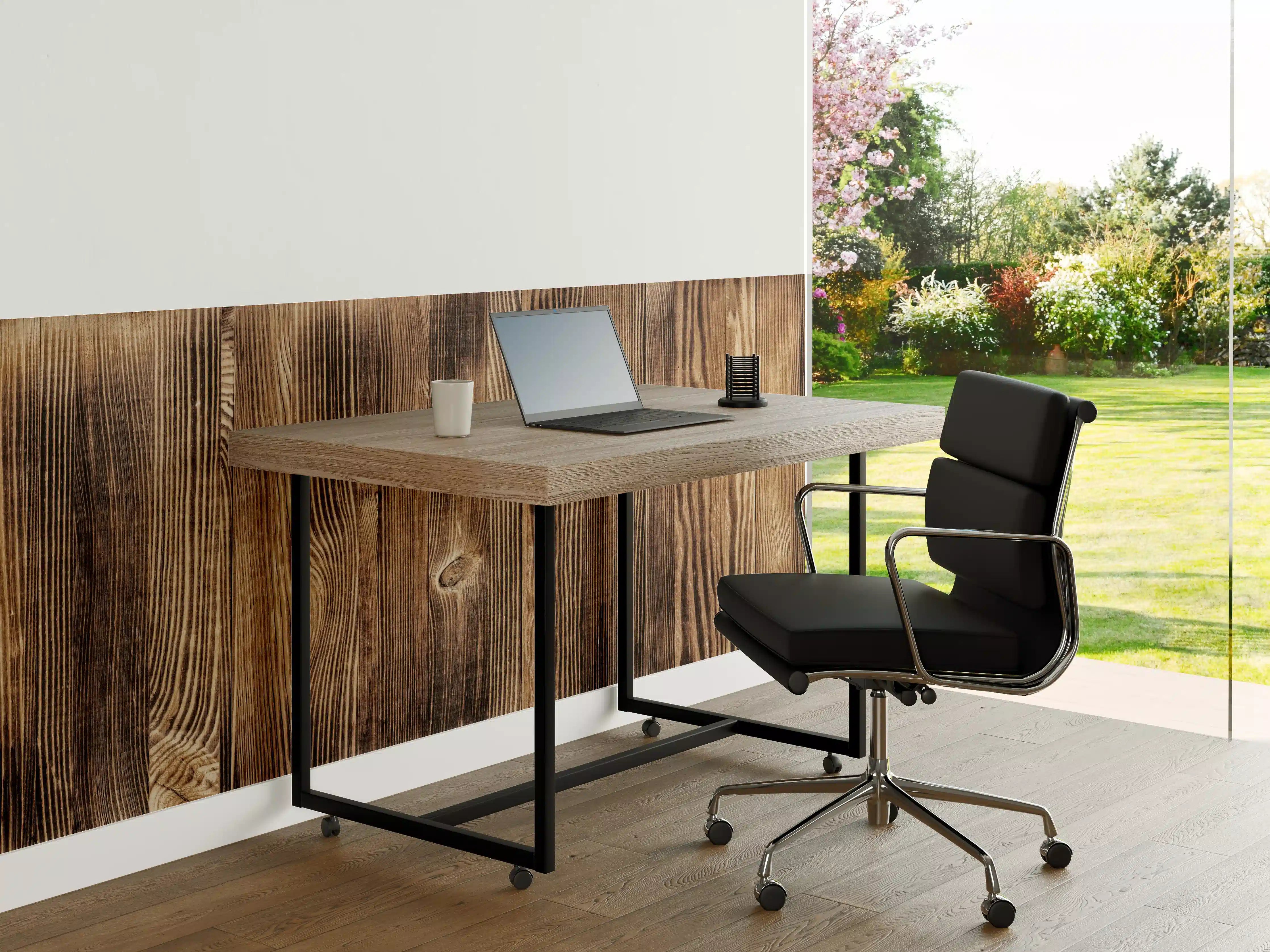 Büro Wandgestaltung - Angebrannte Naturholzplatte