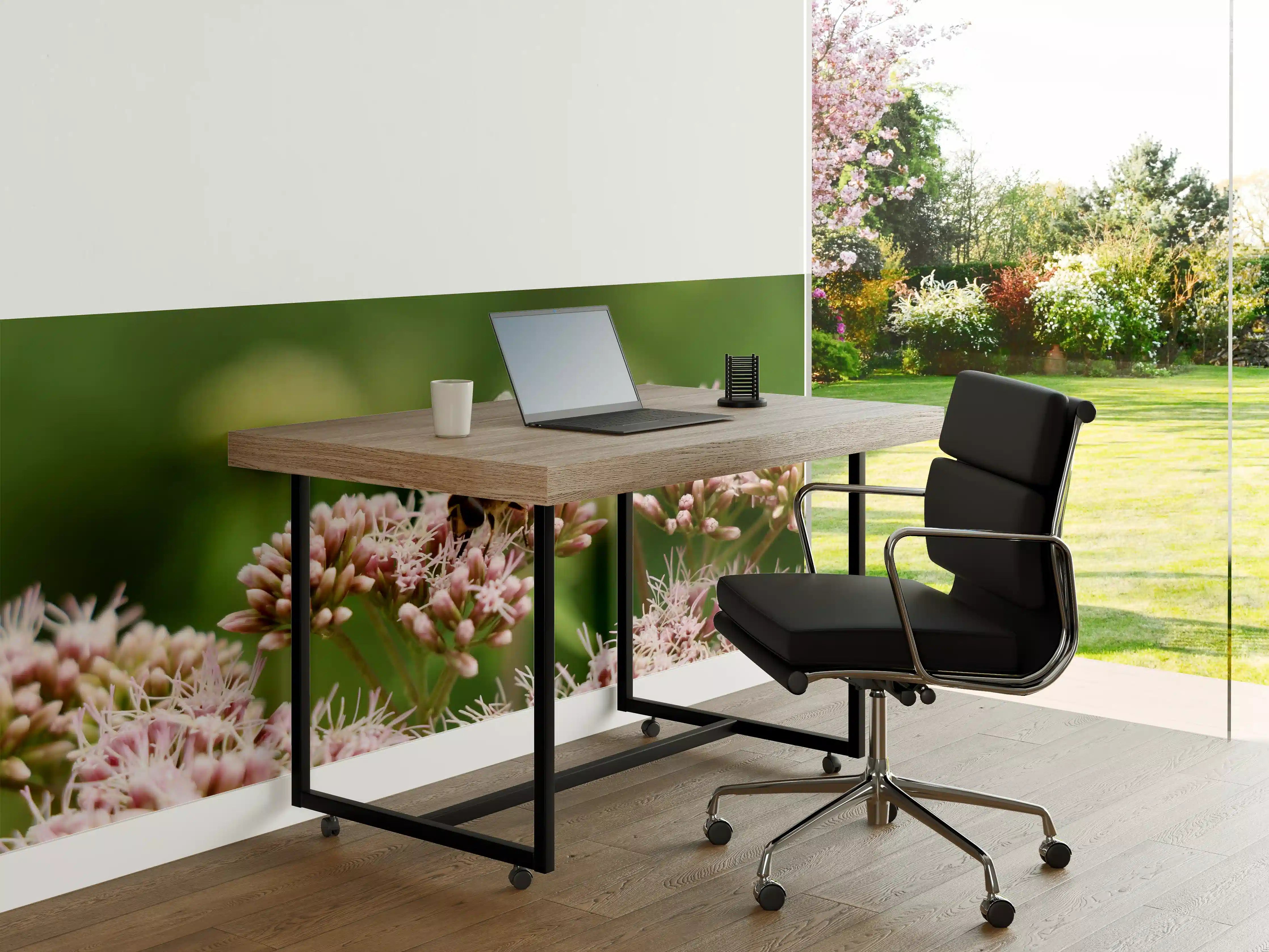 Büro Wandgestaltung - Biene auf Rosa Blüten Makro