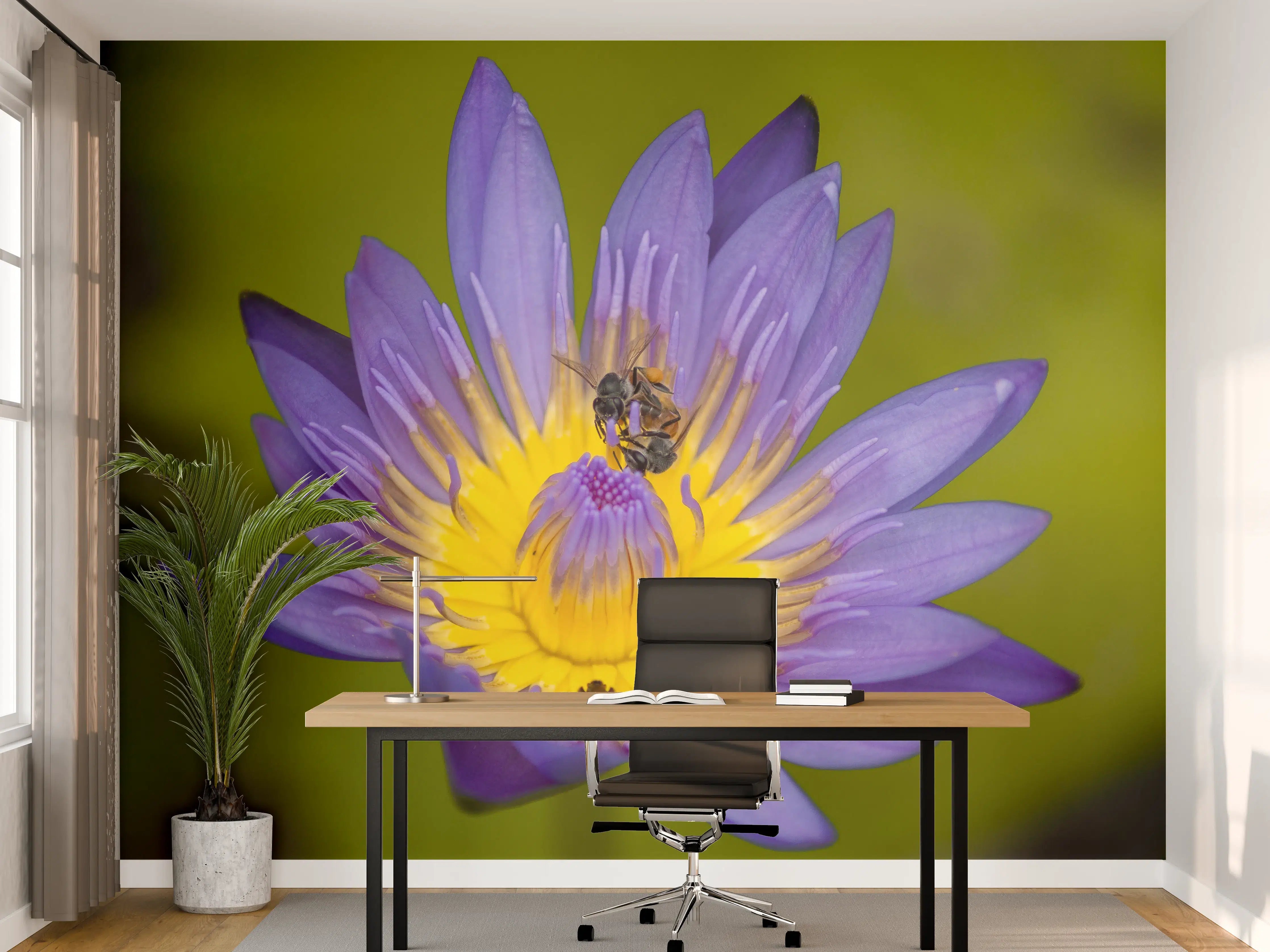 Büro Wandgestaltung - Biene sammelt Nektar