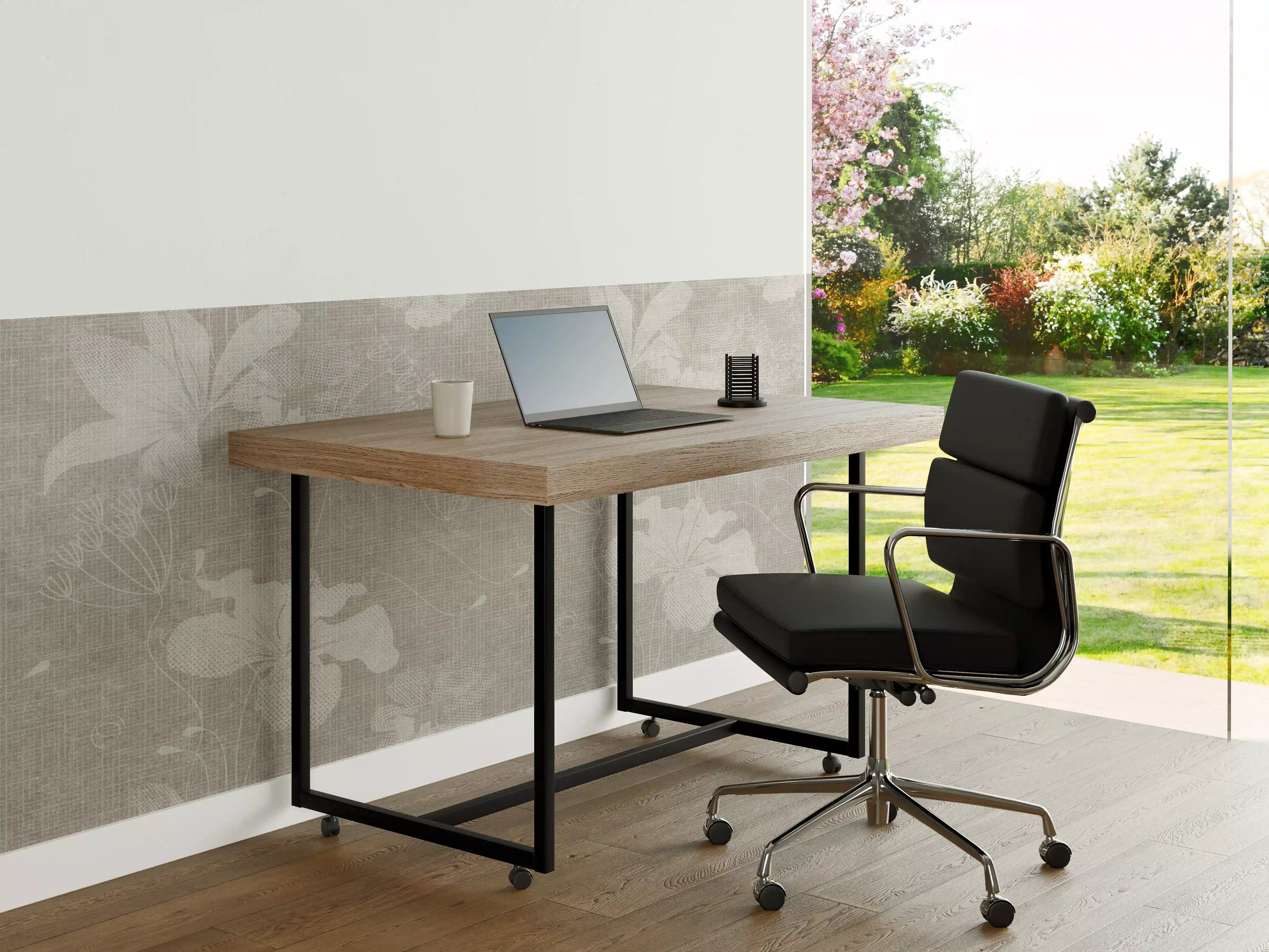 Büro Wandgestaltung - Blumen auf weißem Wandhintergrund