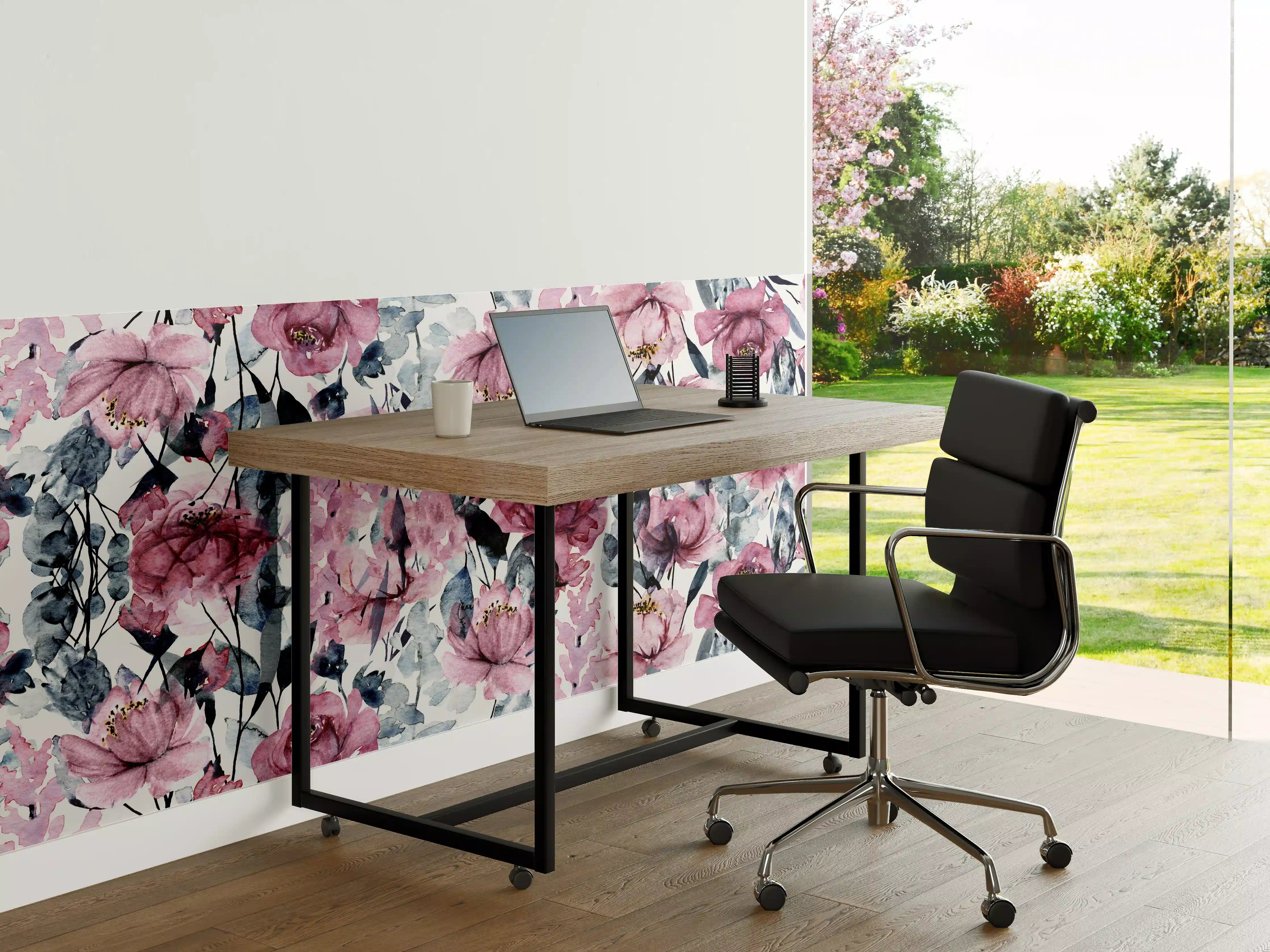 Büro Wandgestaltung - Blumenmuster in Rosa und Blau