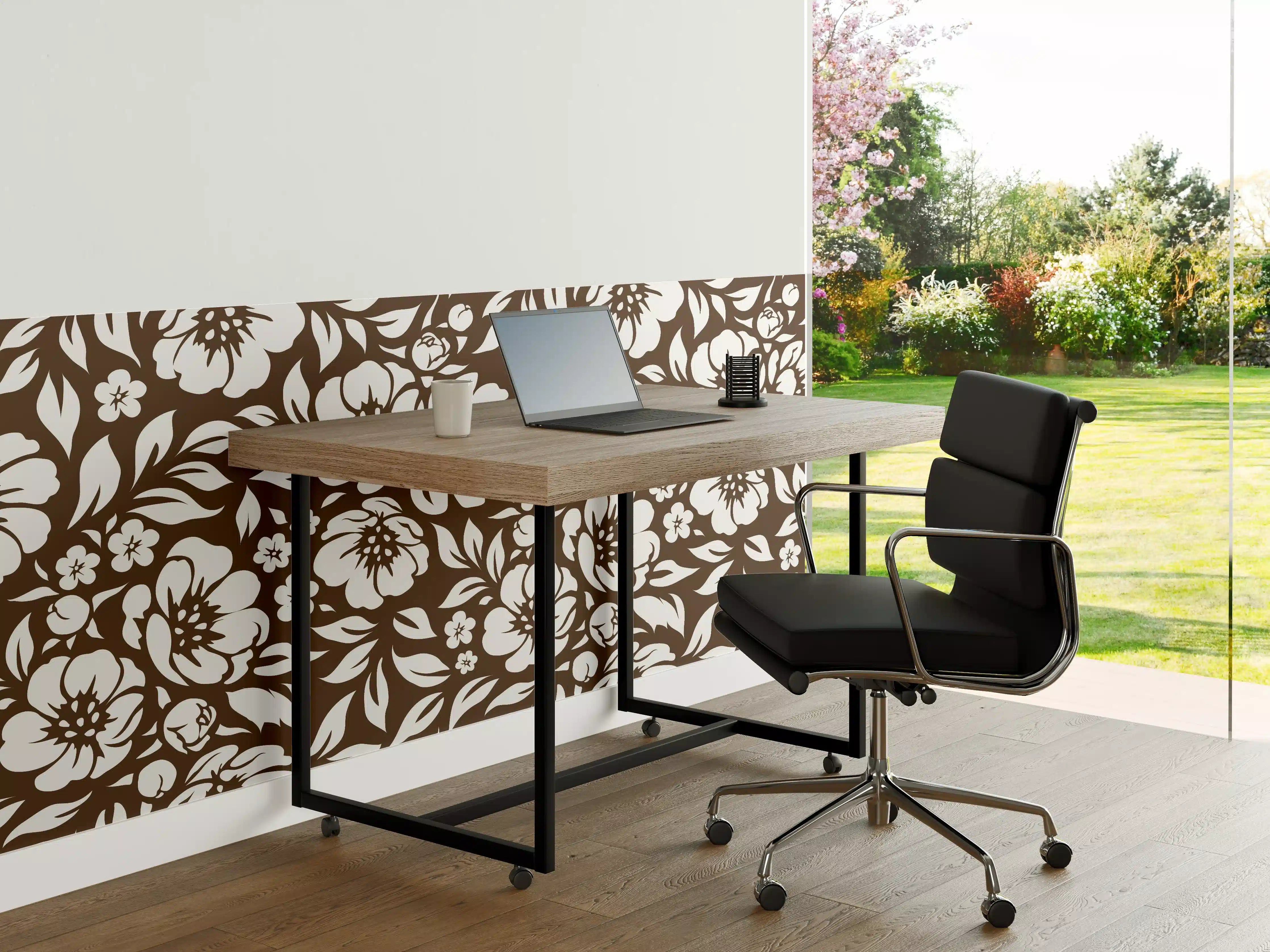 Büro Wandgestaltung - Blumenmuster mit braunen Akzenten