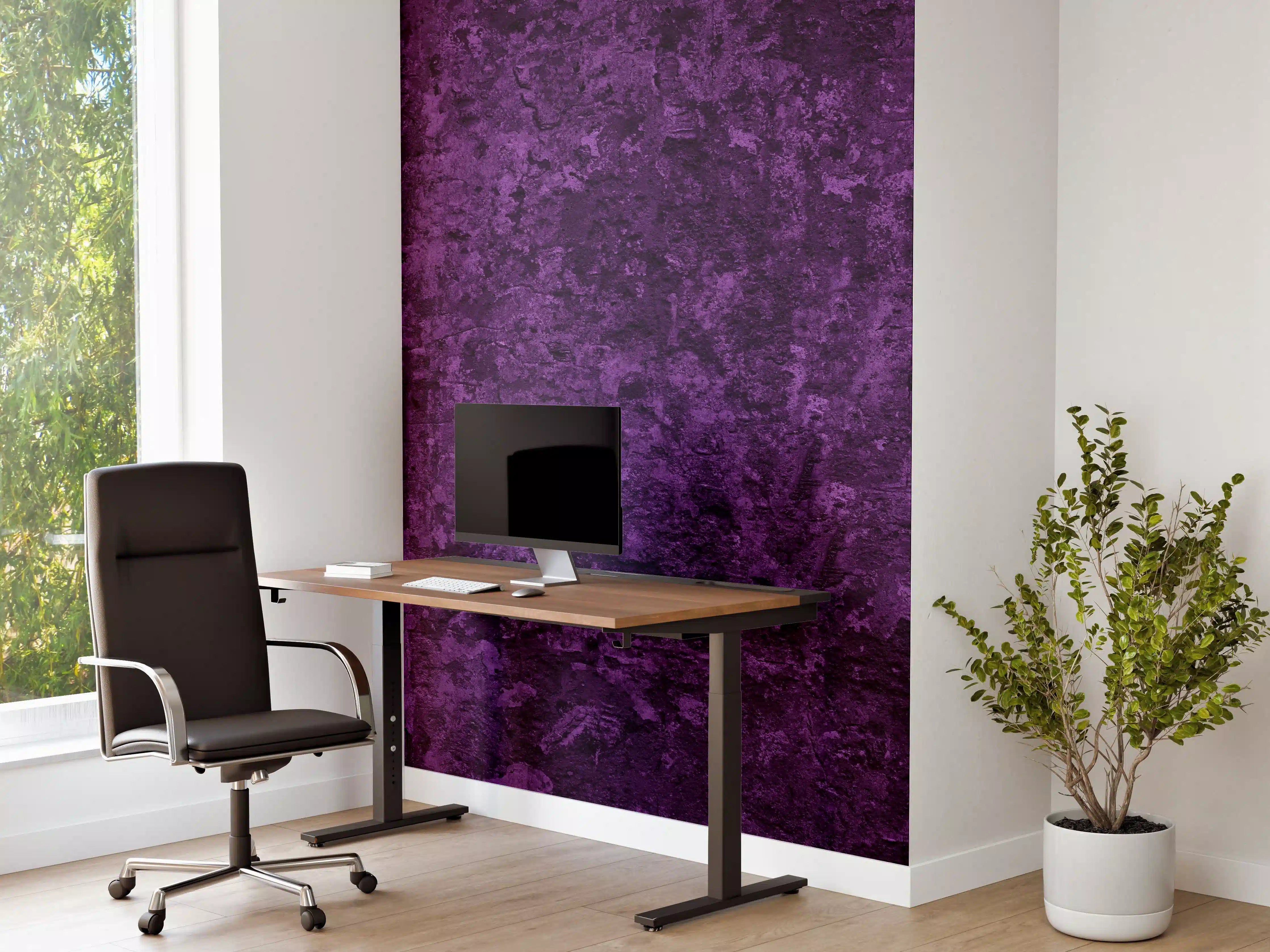 Büro Wandgestaltung - Dunkelviolette grobe Wandtextur