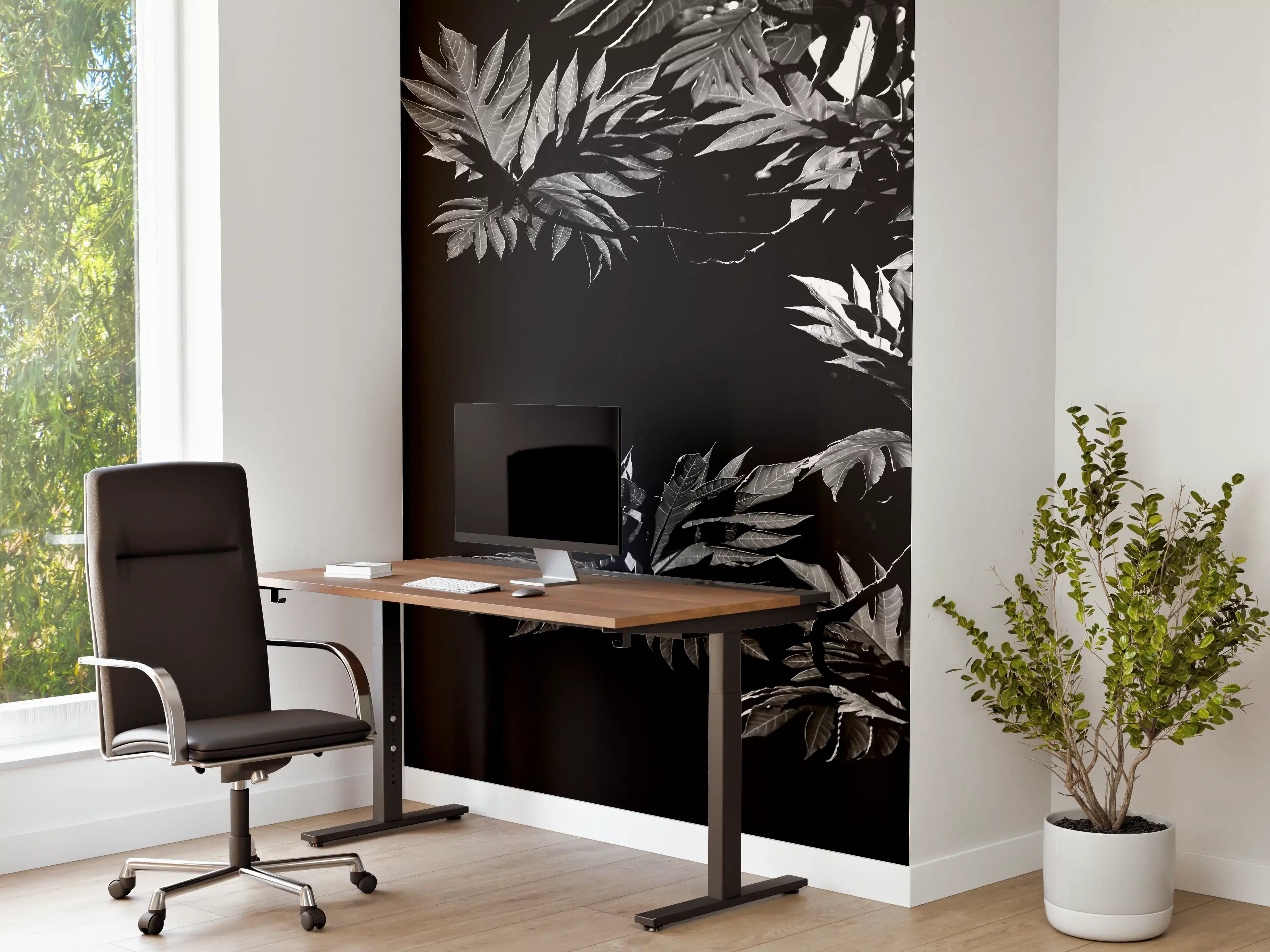 Büro Wandgestaltung - Dunkle Blattkontraste