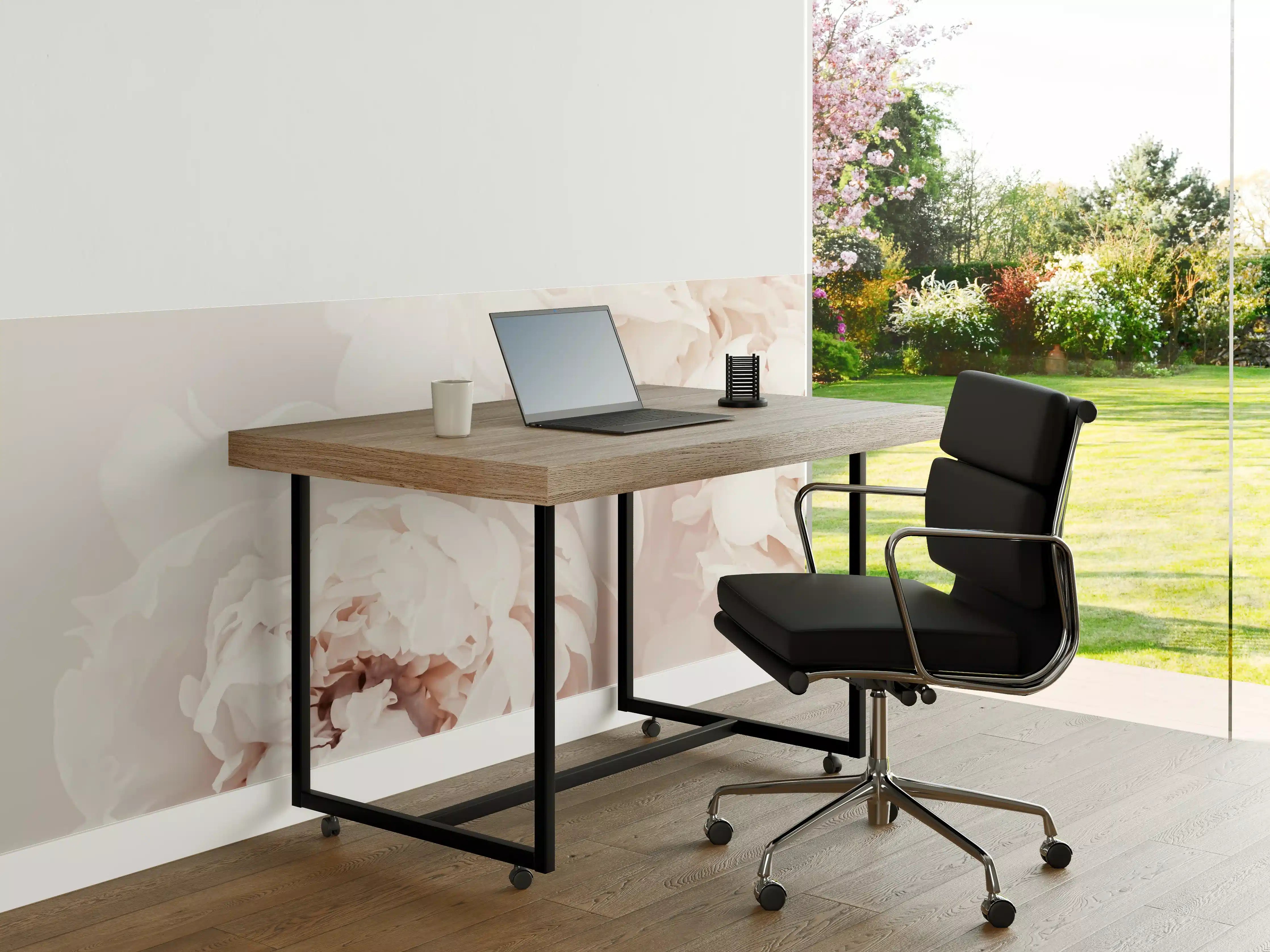 Büro Wandgestaltung - Elegante weiße Pfingstrosen in zarter Farbpalette
