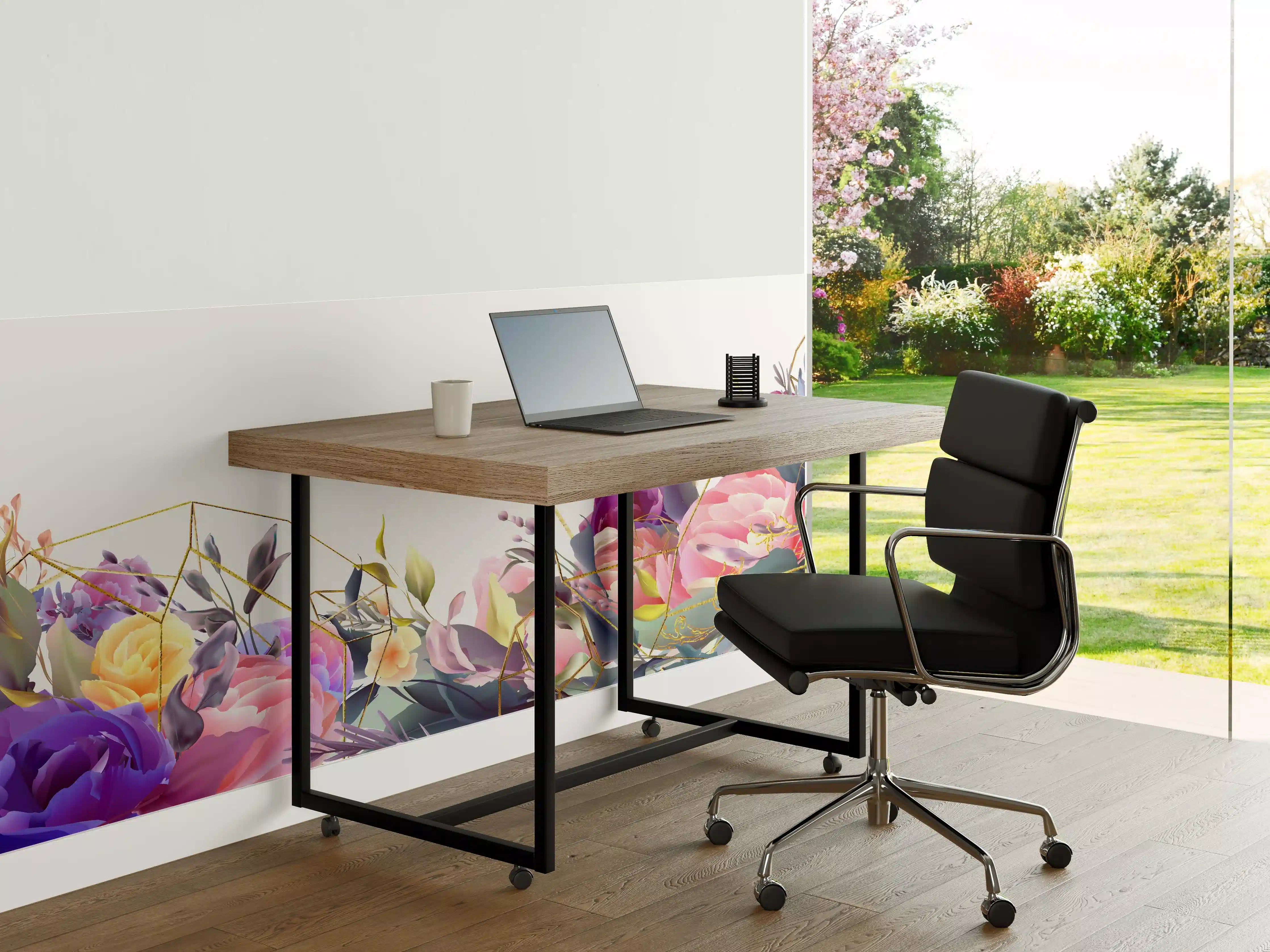 Büro Wandgestaltung - Florales Muster mit Goldakzenten