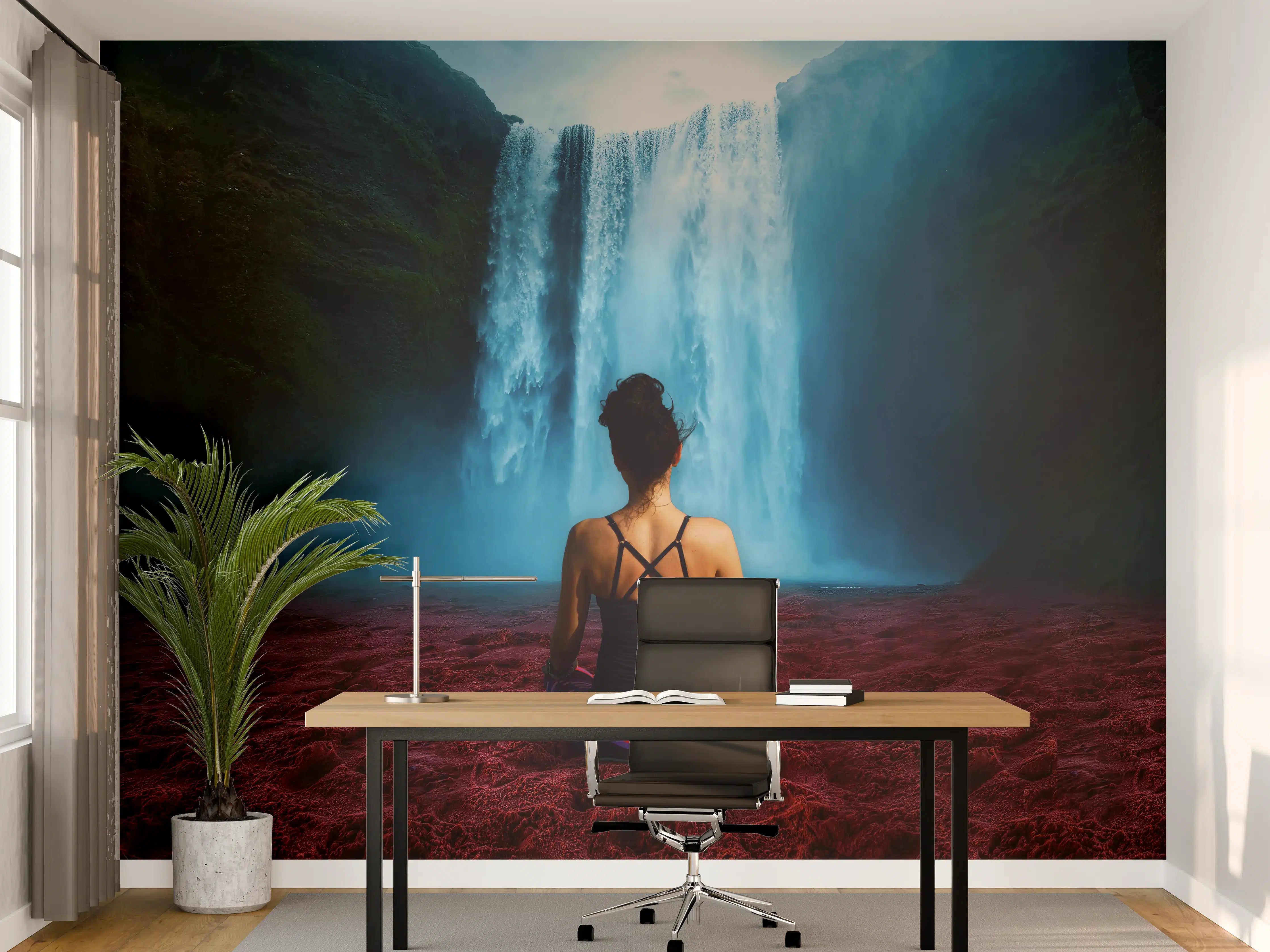 Büro Wandgestaltung - Frau meditierend vor traumhaften Wasserfall