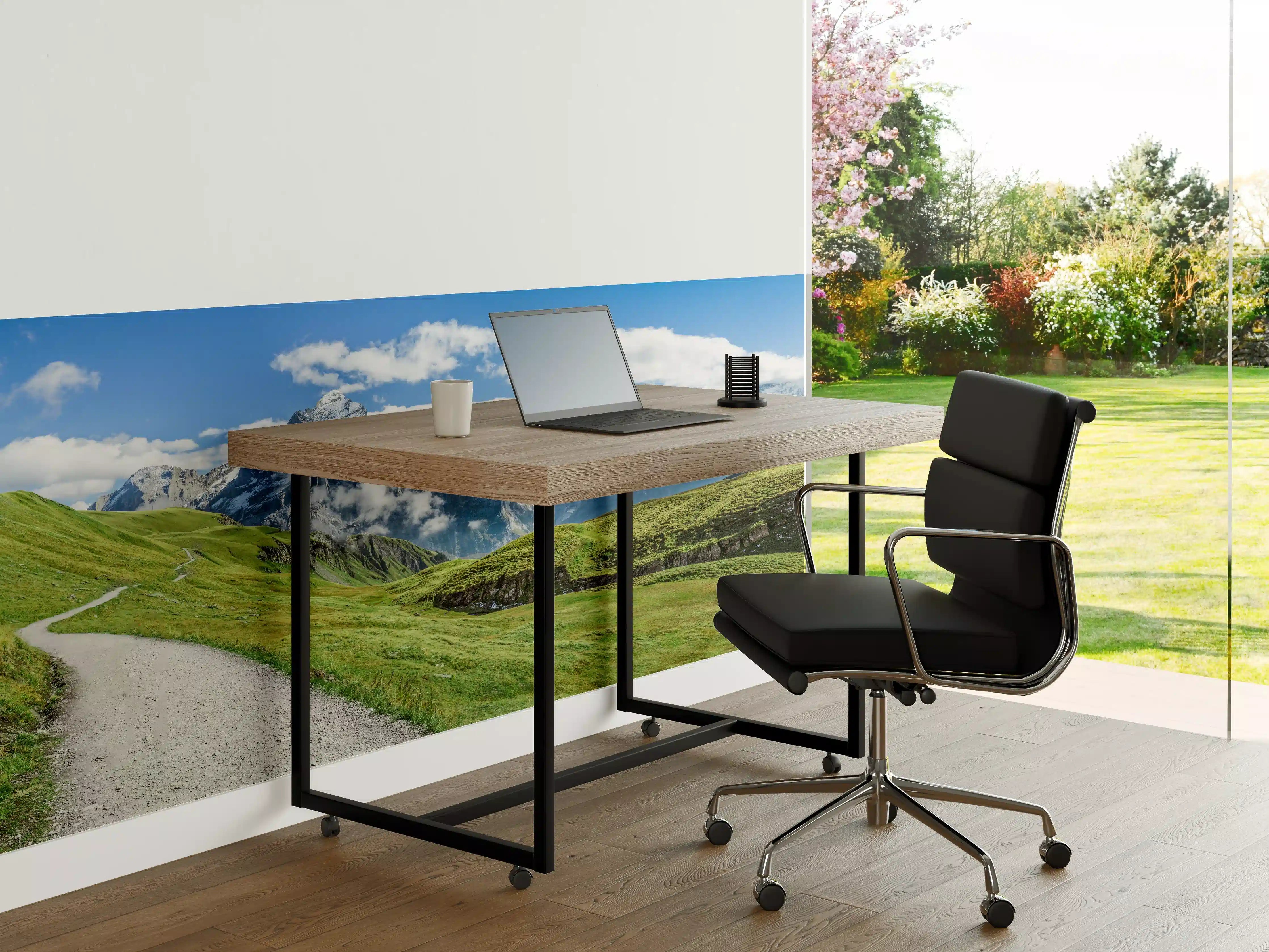 Büro Wandgestaltung - Friedlicher Wanderweg in den Alpen