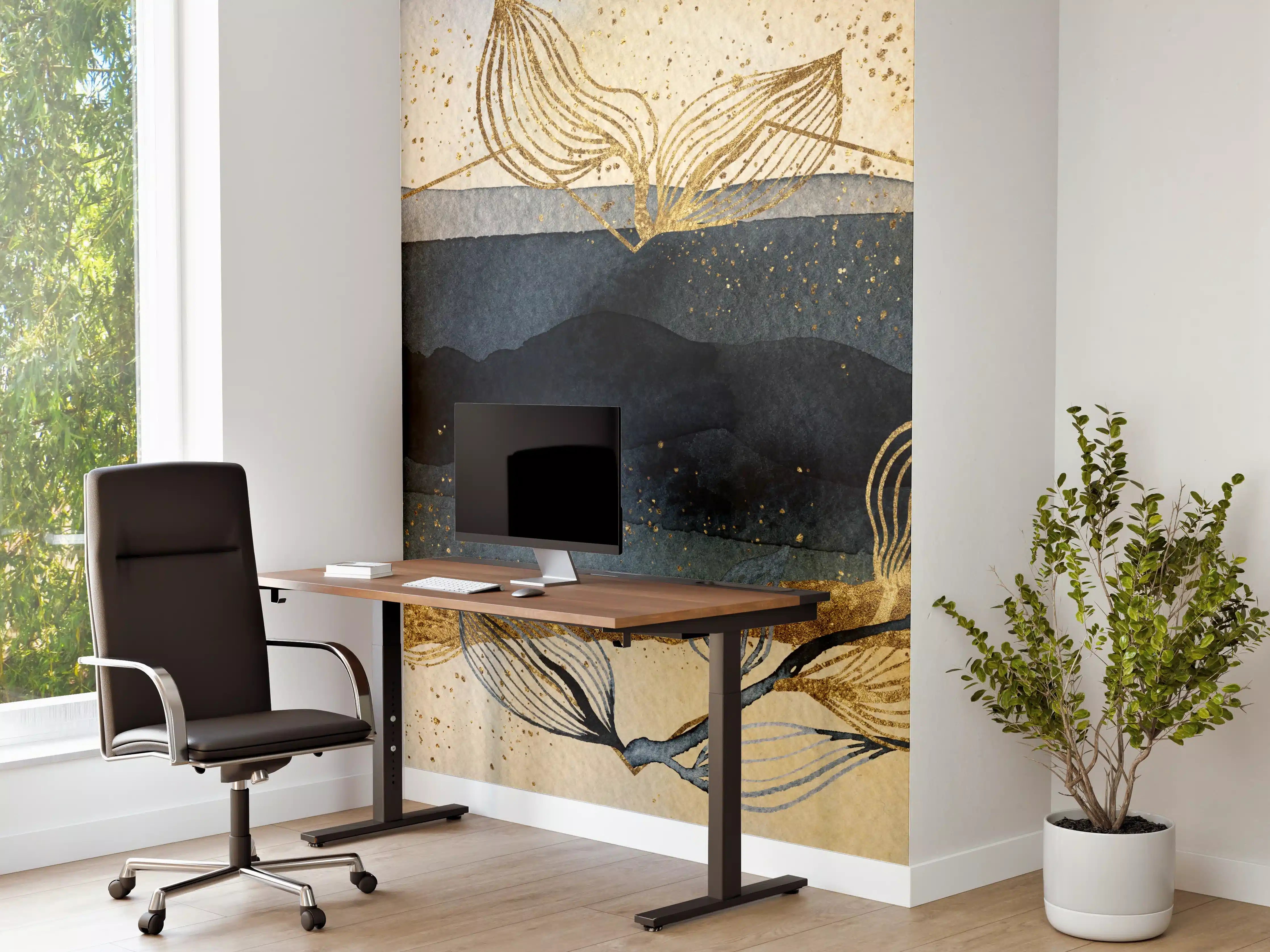 Büro Wandgestaltung - Goldene Akzente auf Wasserfarben-Hintergrund
