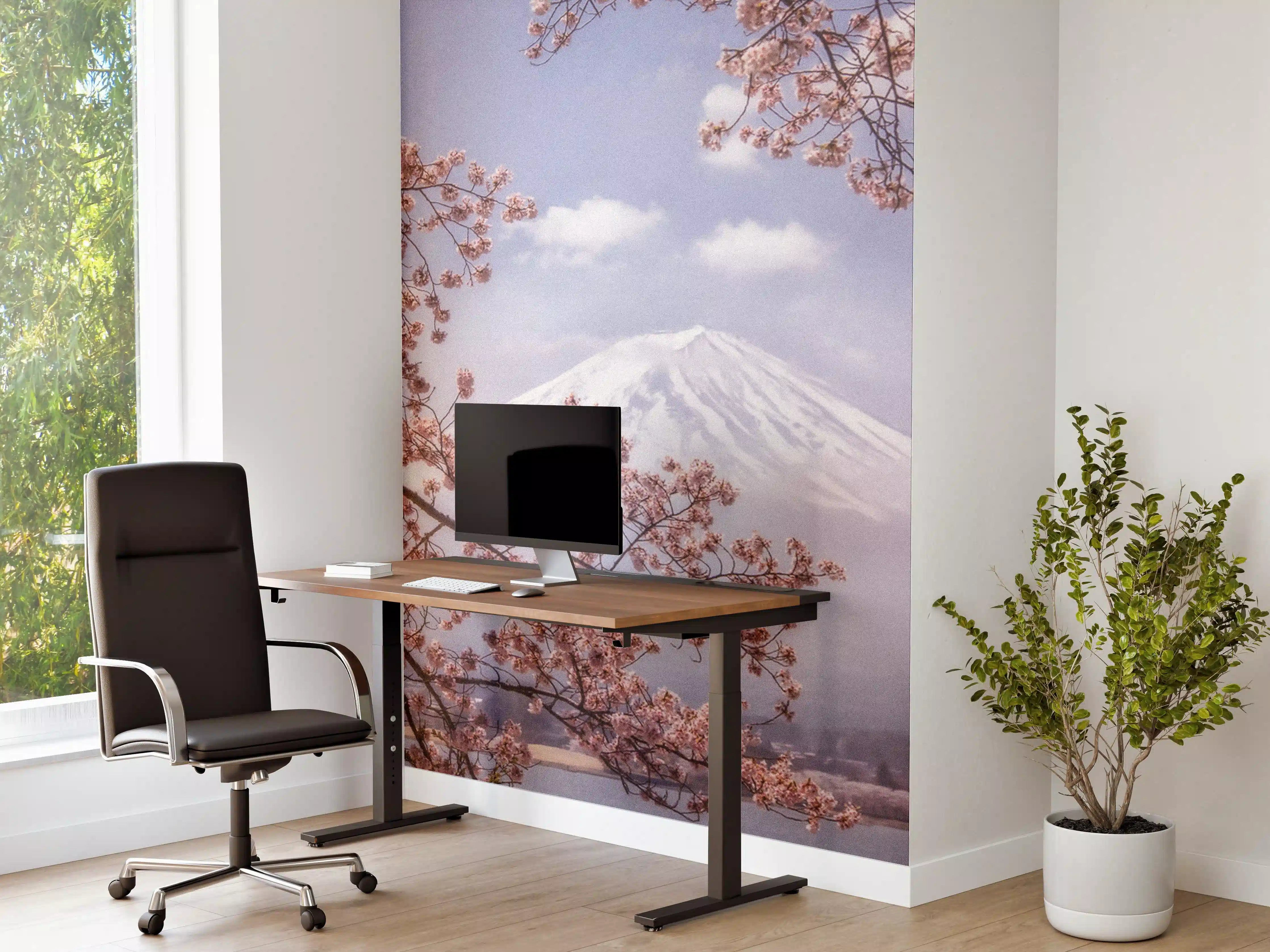 Büro Wandgestaltung - Großer Berg hinter Kirchblüten - Japan