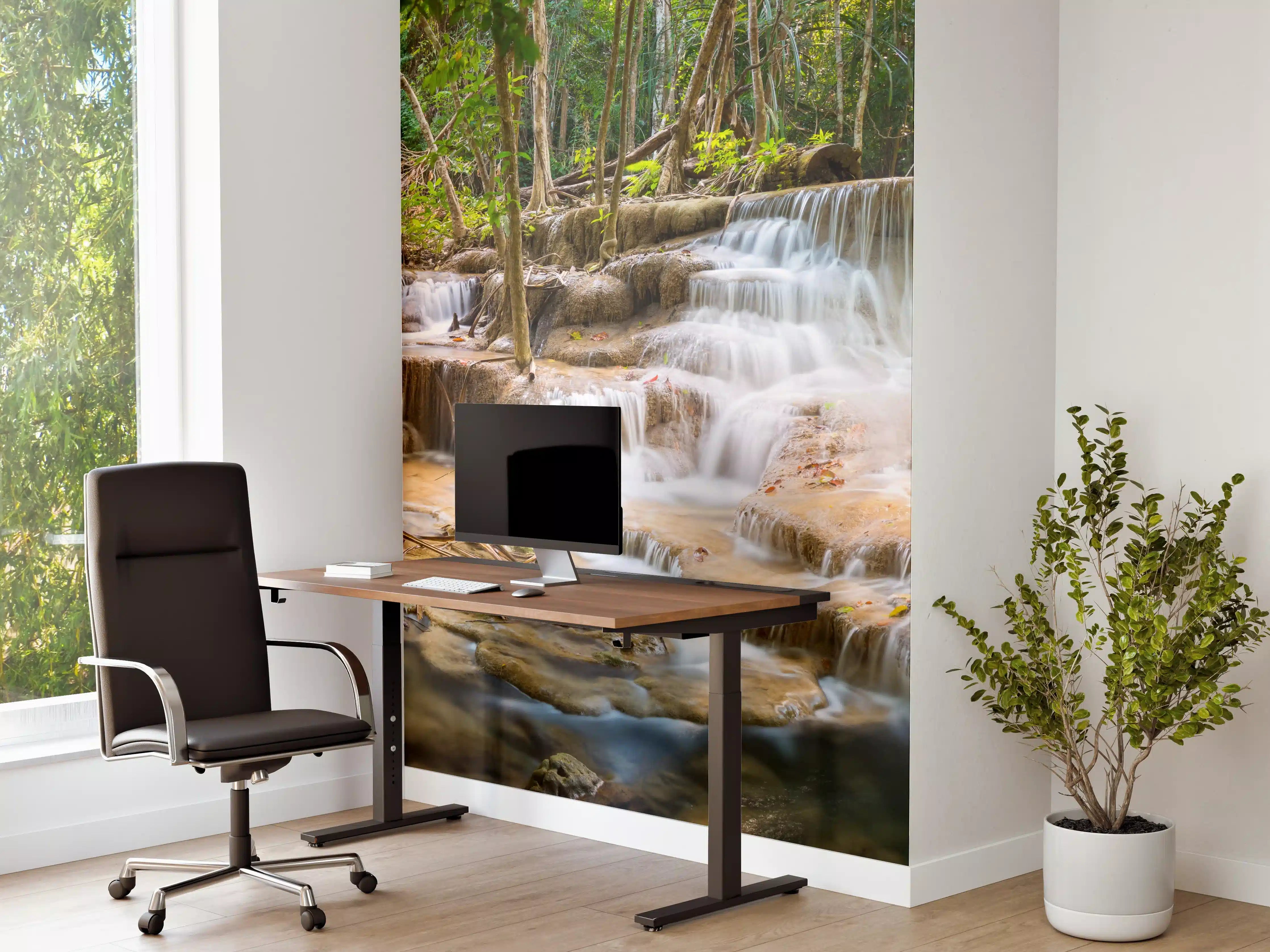 Büro Wandgestaltung - Grüner Wasserfall im Wald