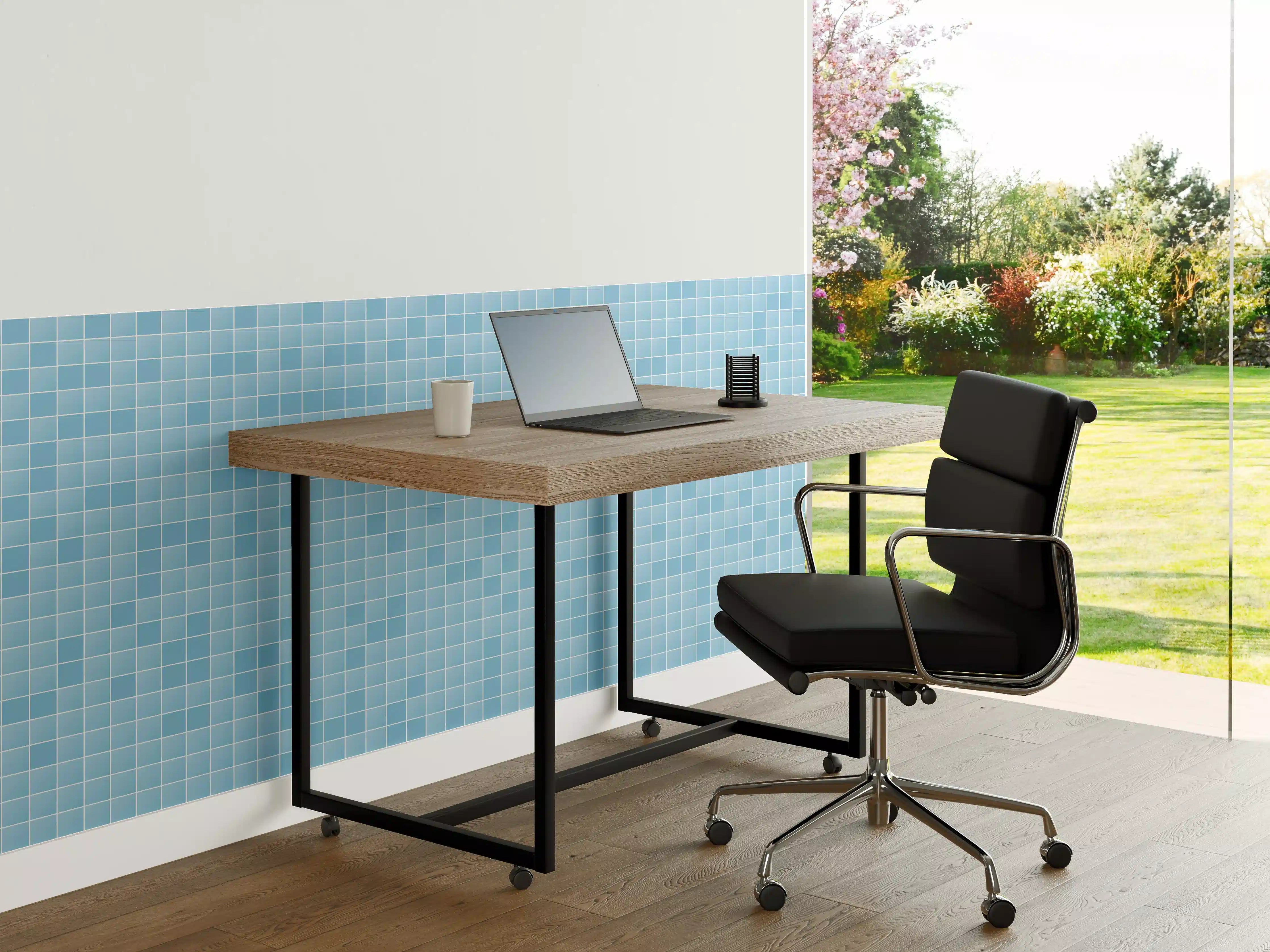 Büro Wandgestaltung - Hellblaue Mosaikfliese in Nahaufnahme