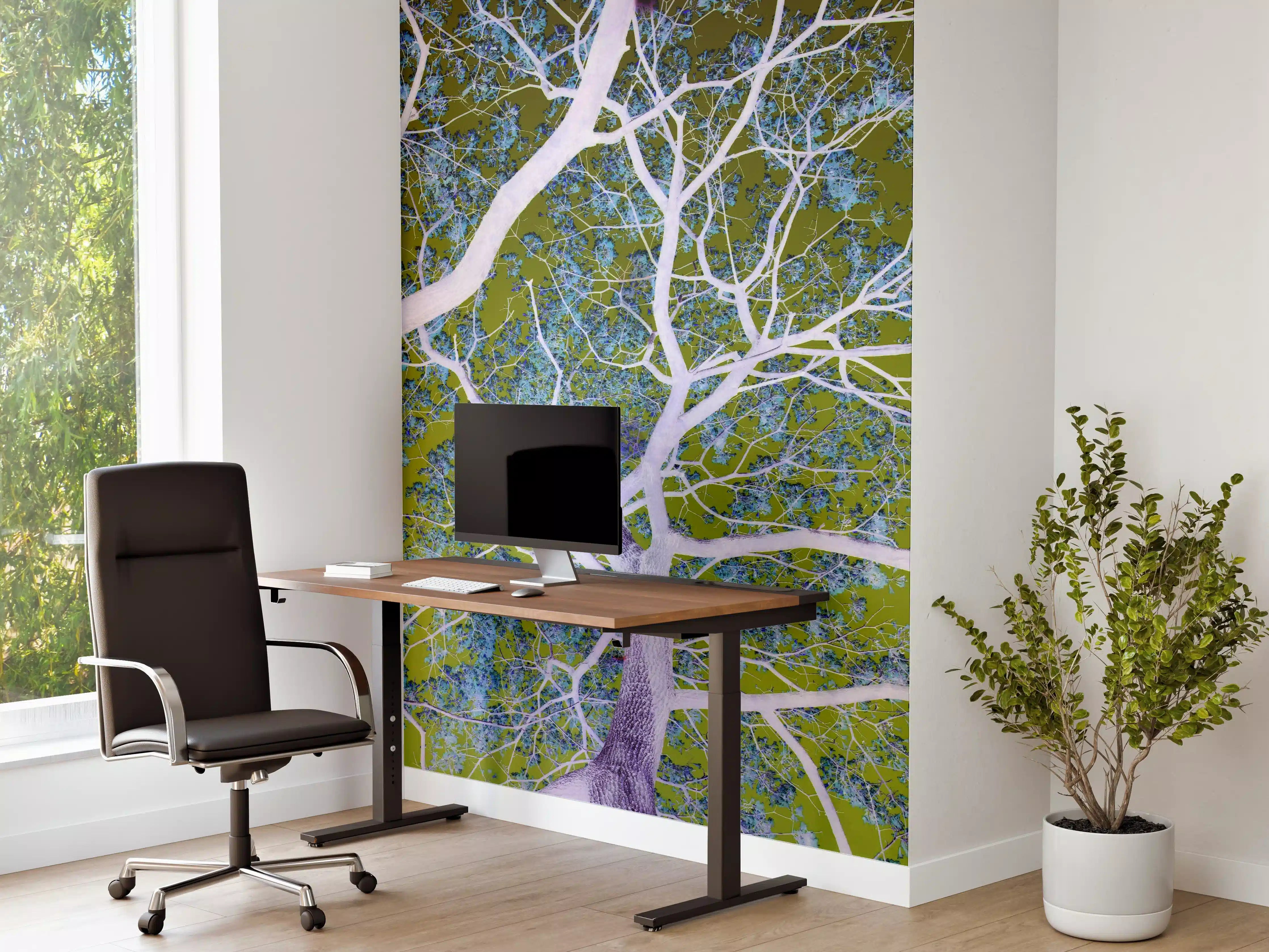 Büro Wandgestaltung - Heller Baum mit grünen Blättern und blauen Himmel